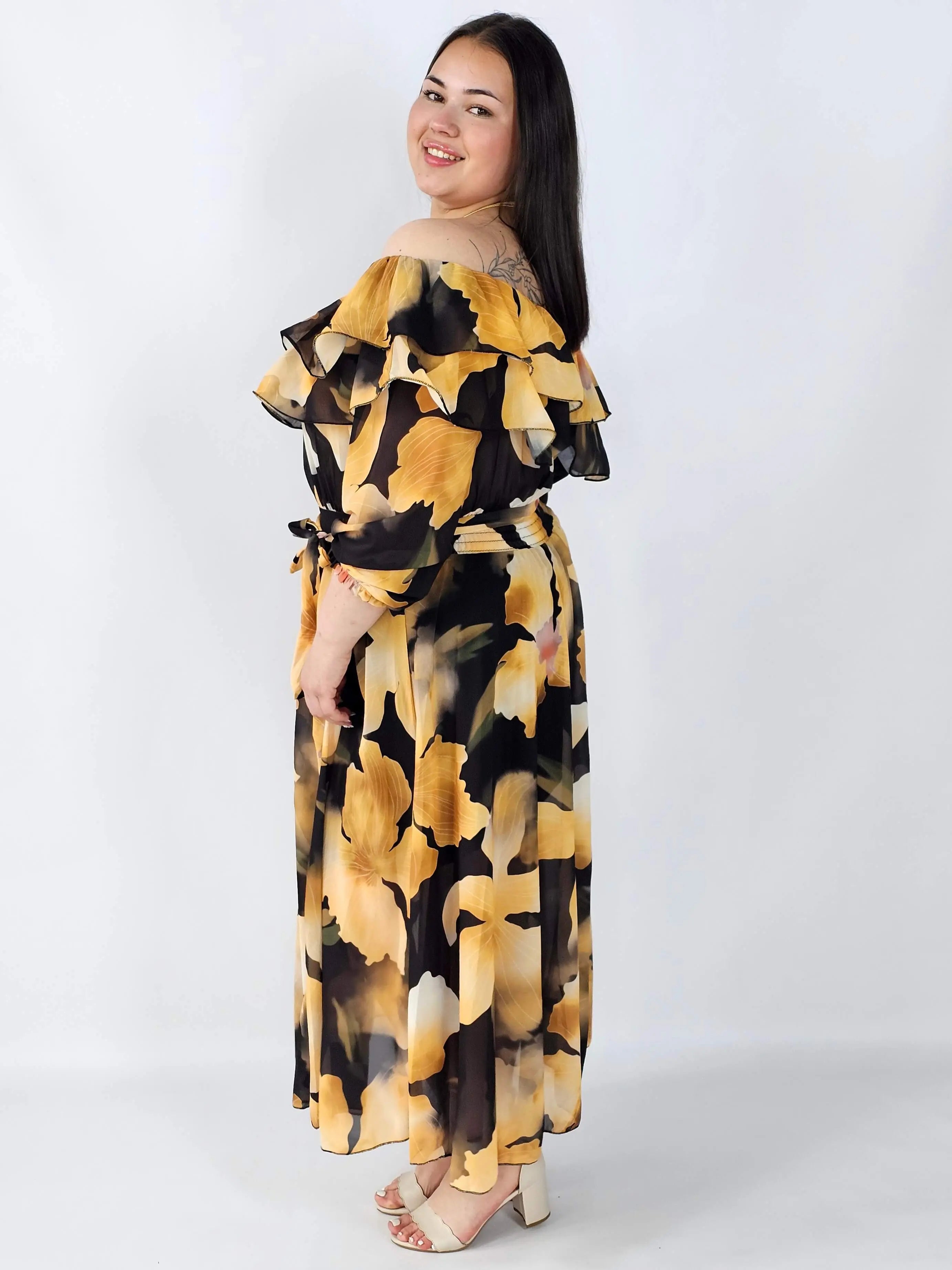 Sukienka plus size hiszpanka midi w kwiaty – zwiewna elegancja XXL Stylowa XL