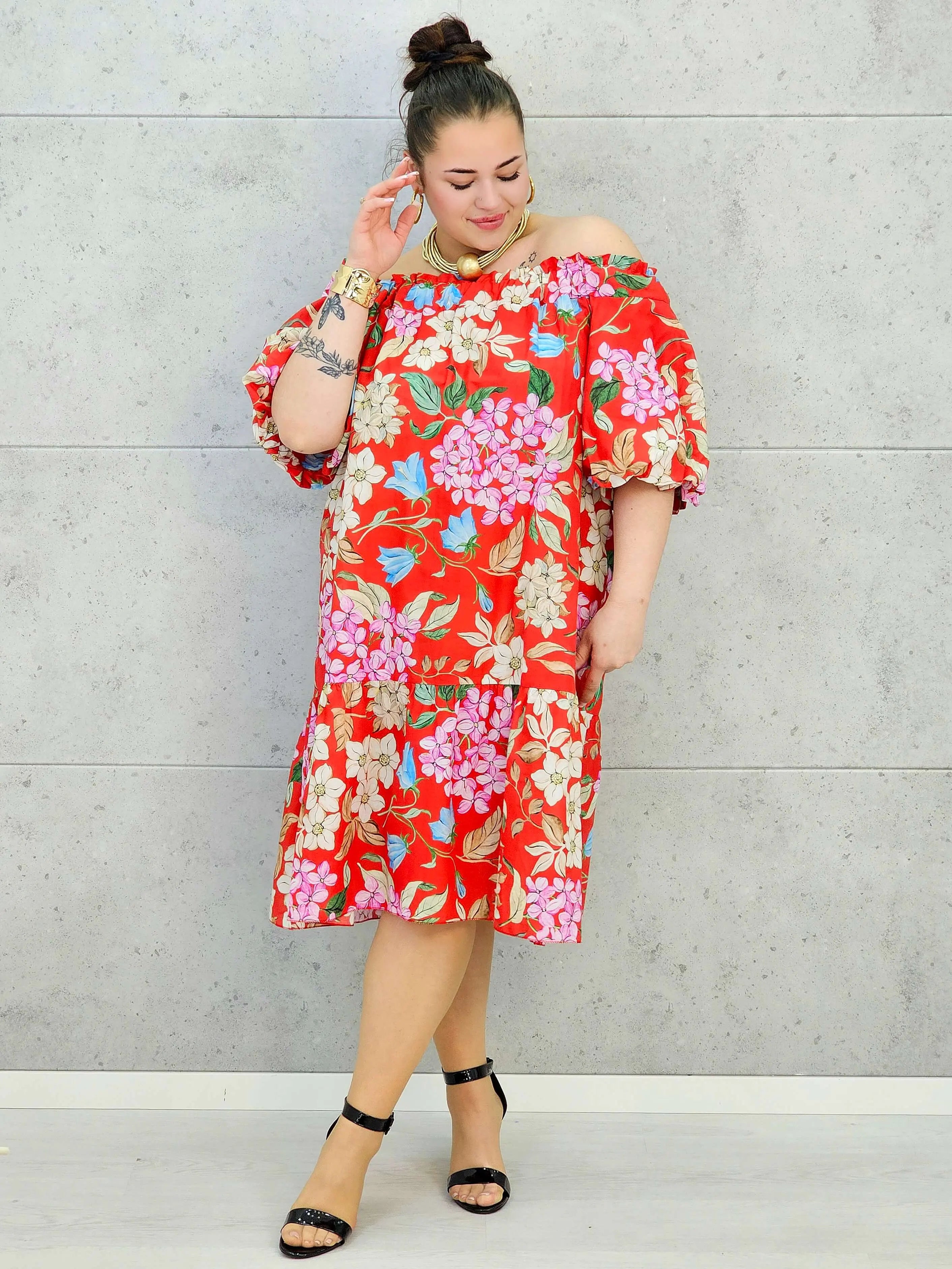 Sukienka plus size hiszpanka w kwiaty – czerwona sukienka XXL Stylowa XL Stylowa XL