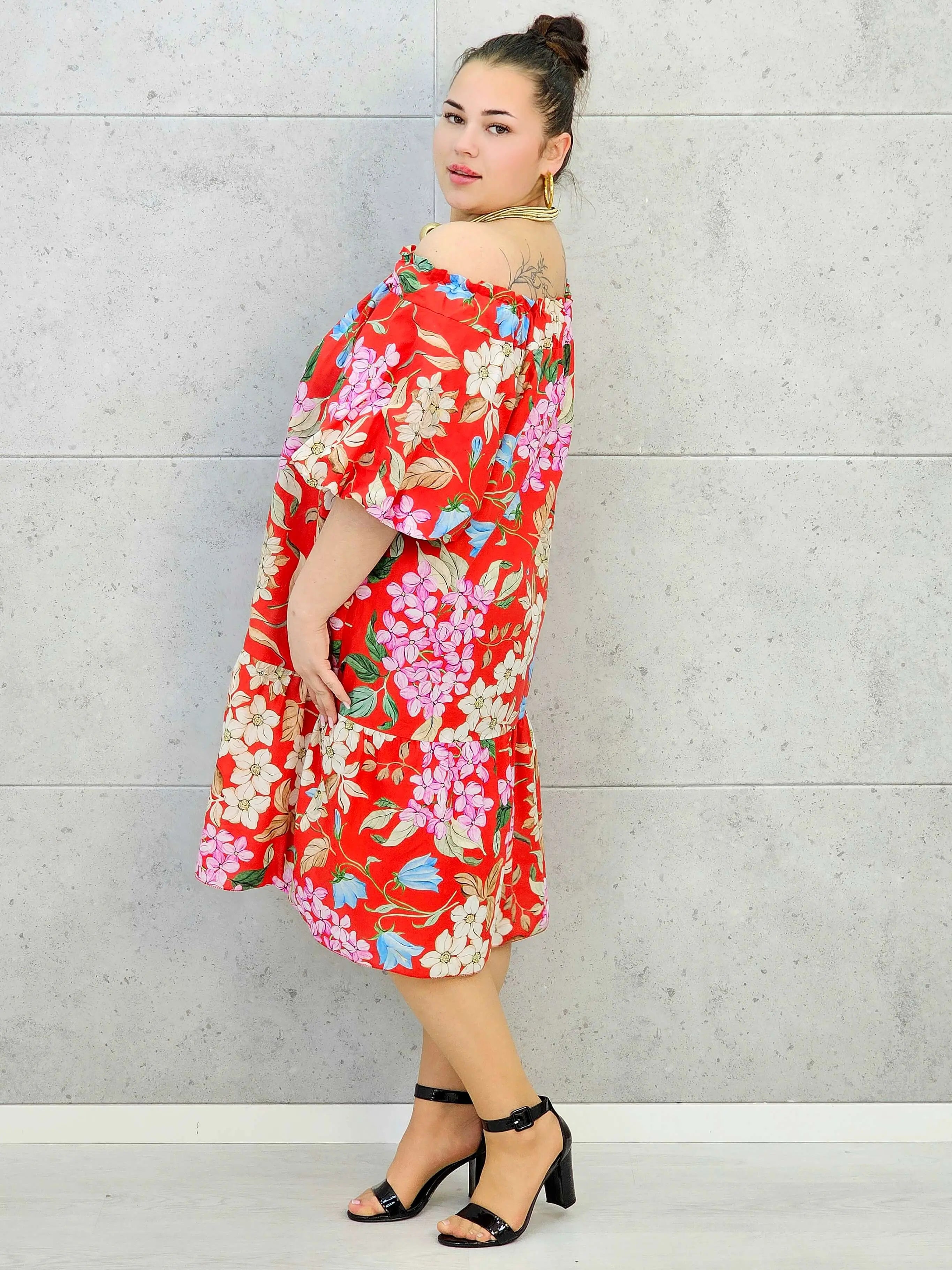 Sukienka plus size hiszpanka w kwiaty – czerwona sukienka XXL Stylowa XL Stylowa XL