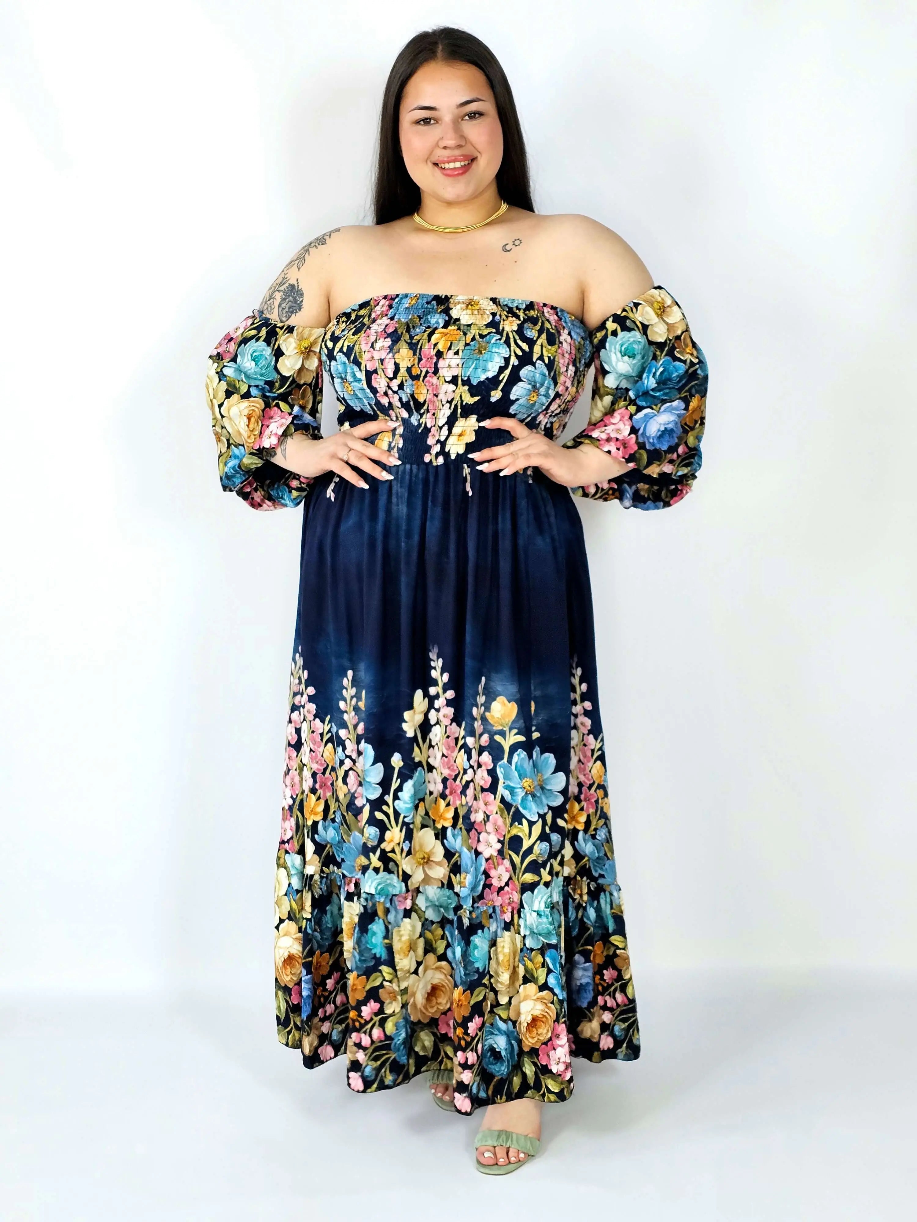 Sukienka plus size hiszpanka z marszczeniem i odkrytymi ramionami Stylowa XL