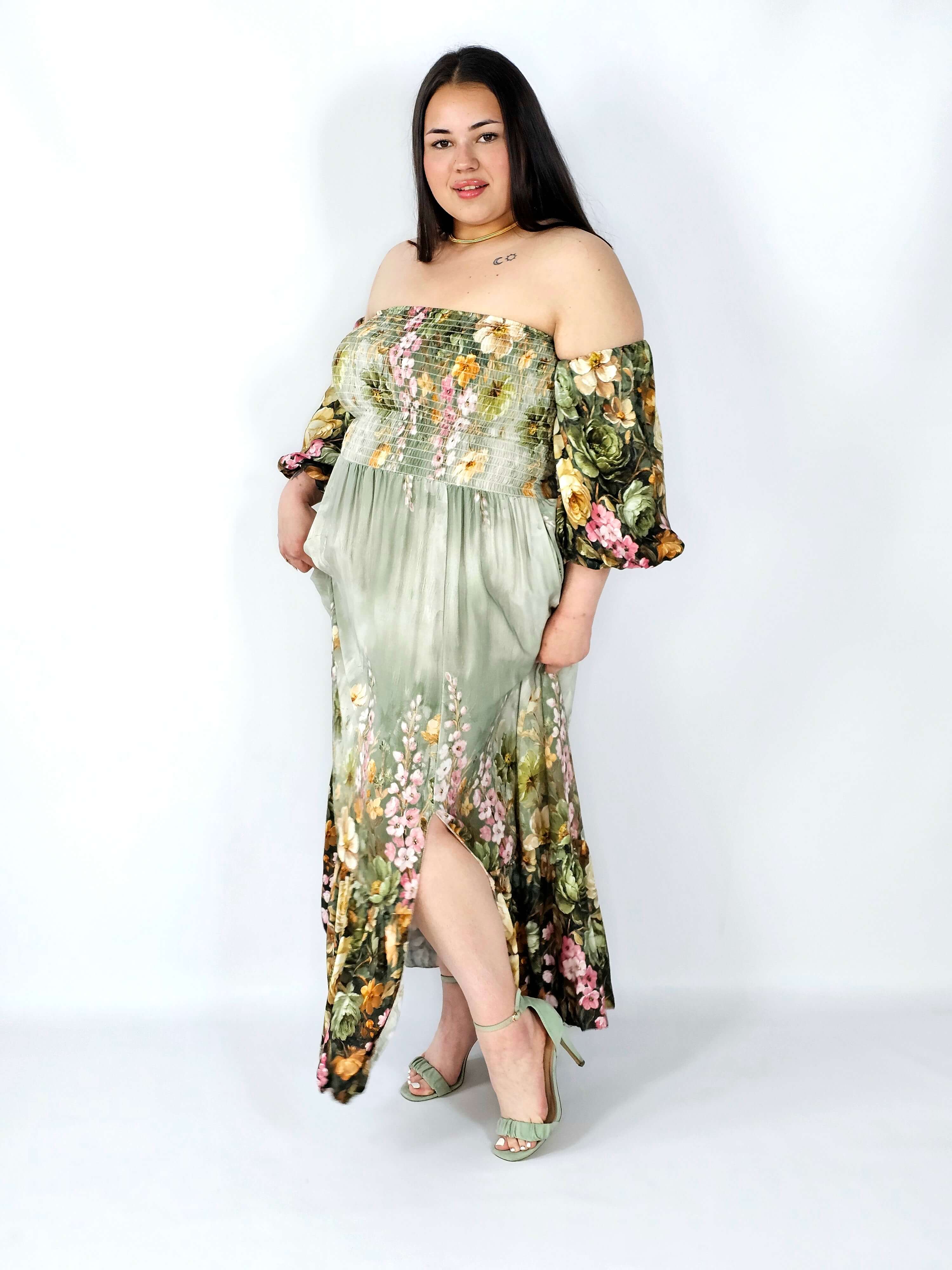 Sukienka plus size hiszpanka z marszczeniem i odkrytymi ramionami Stylowa XL