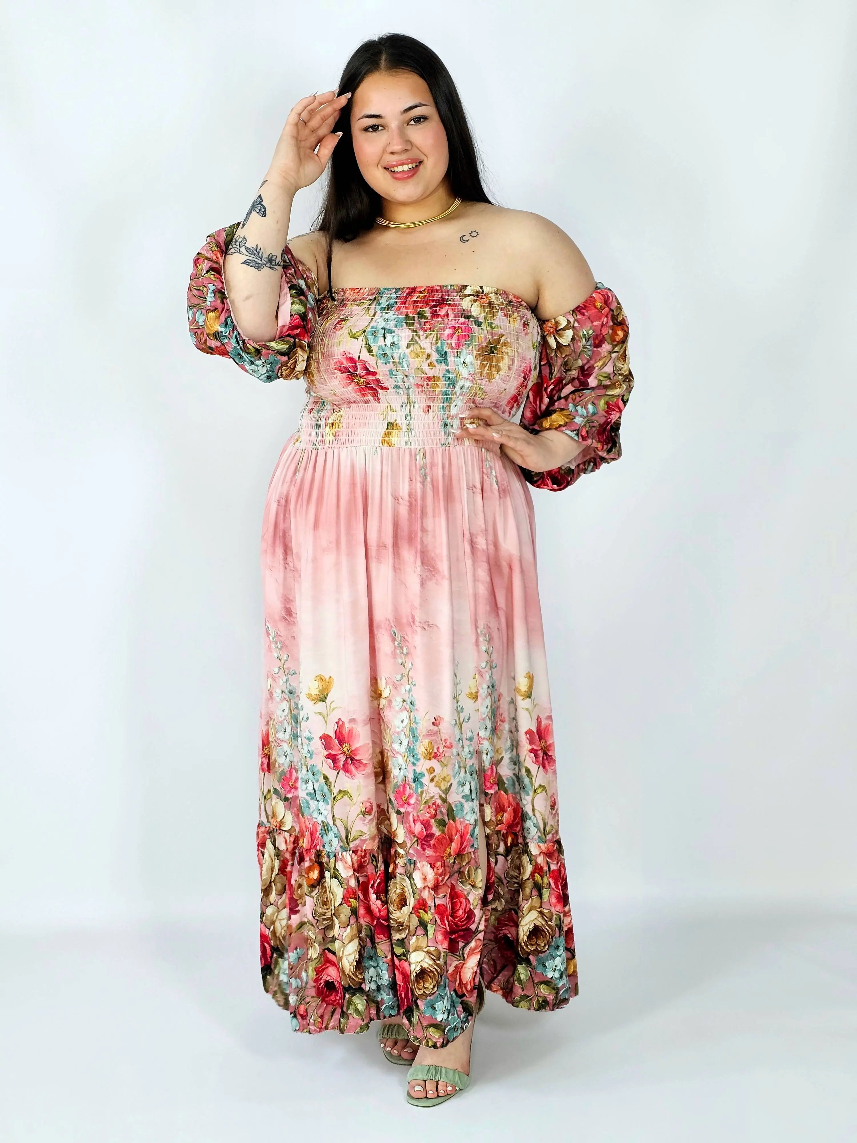 Sukienka plus size hiszpanka z marszczeniem i odkrytymi ramionami Stylowa XL