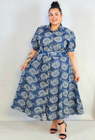 Sukienka plus size jeansowa z haftem – kobieca forma i ponadczasowy charakter Stylowa XL