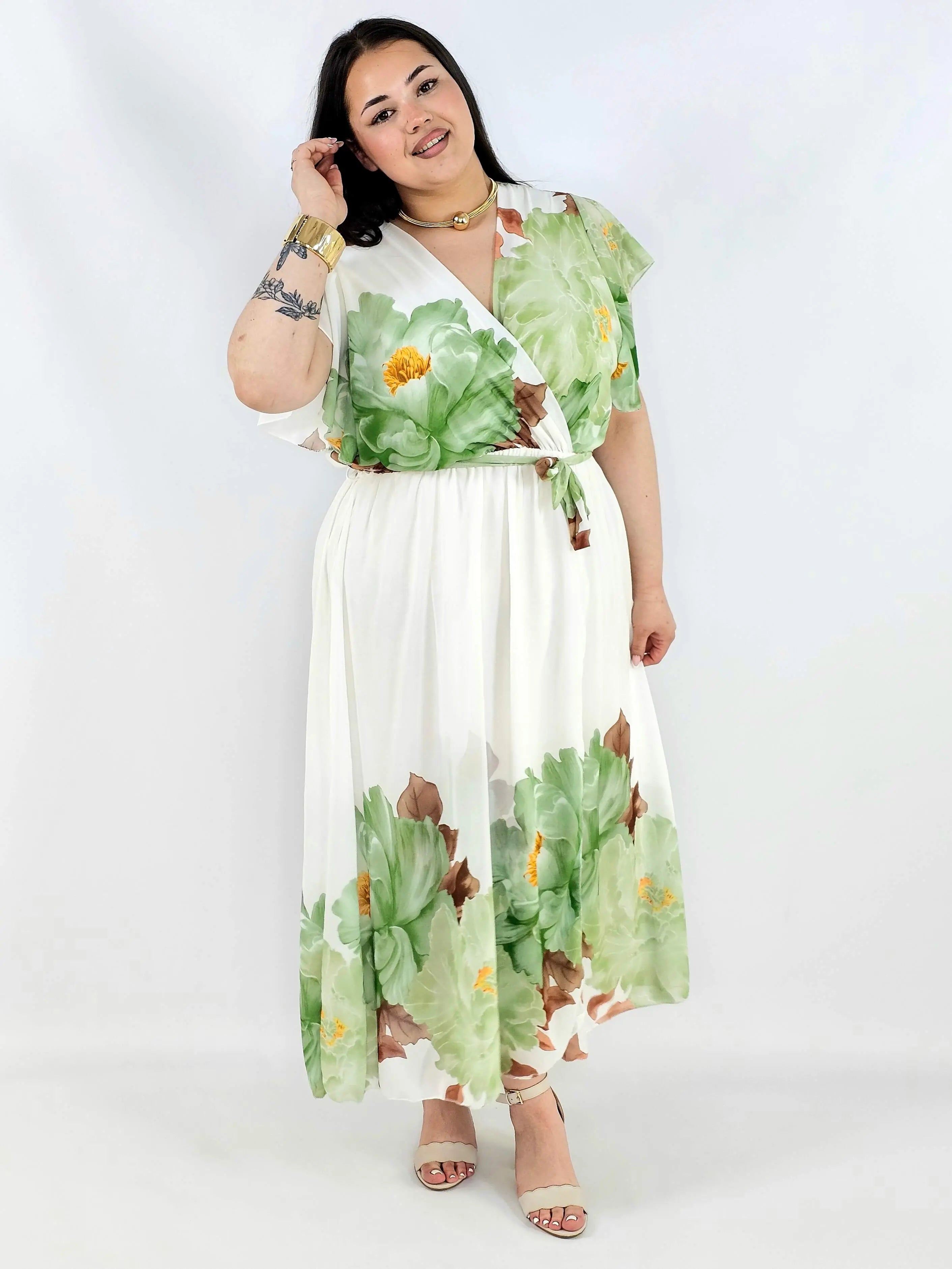 Sukienka plus size kopertowa XXL – elegancka i zwiewna propozycja na komunię i wesele Stylowa XL