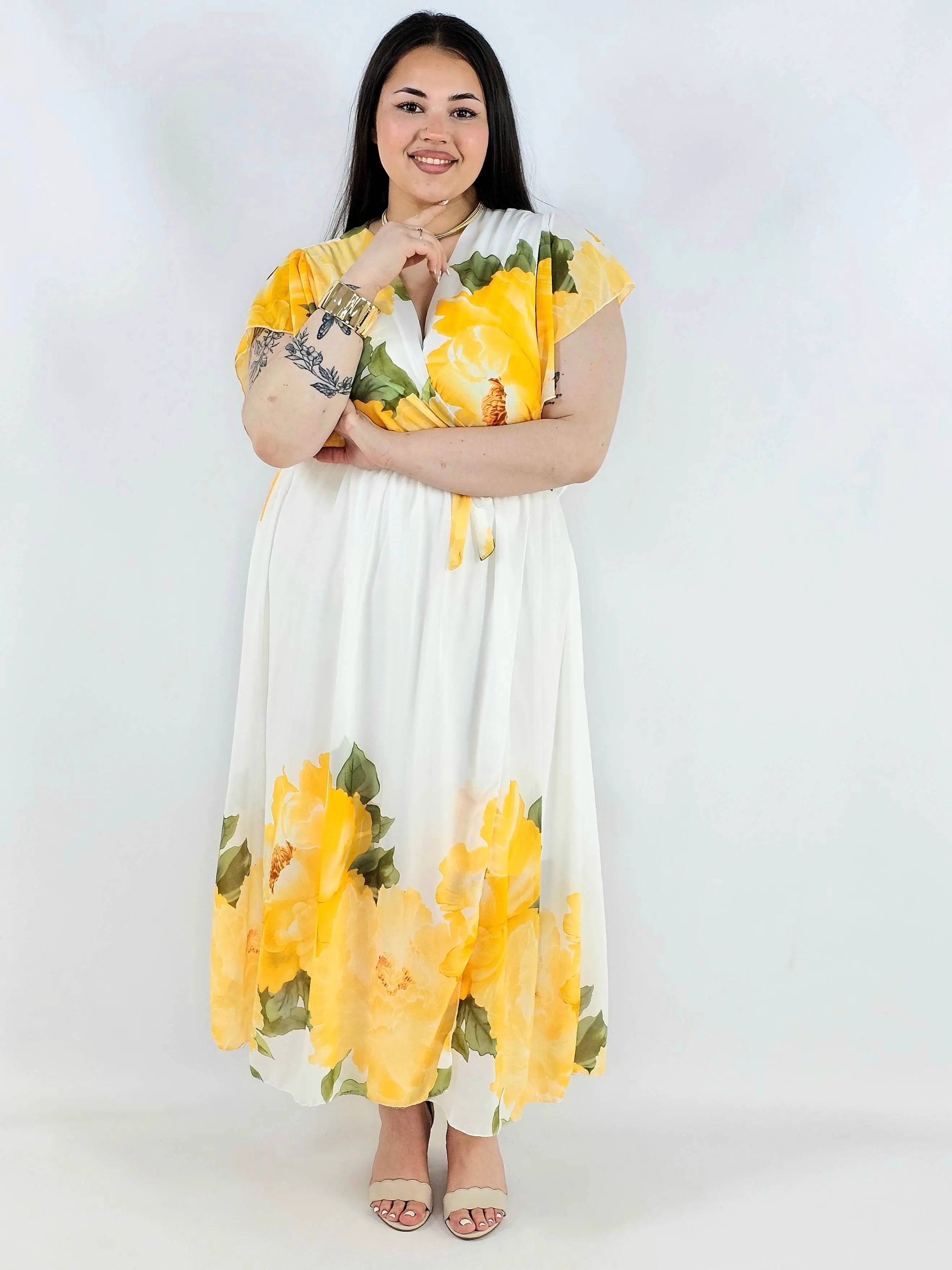 Sukienka plus size kopertowa XXL – elegancka i zwiewna propozycja na komunię i wesele Stylowa XL