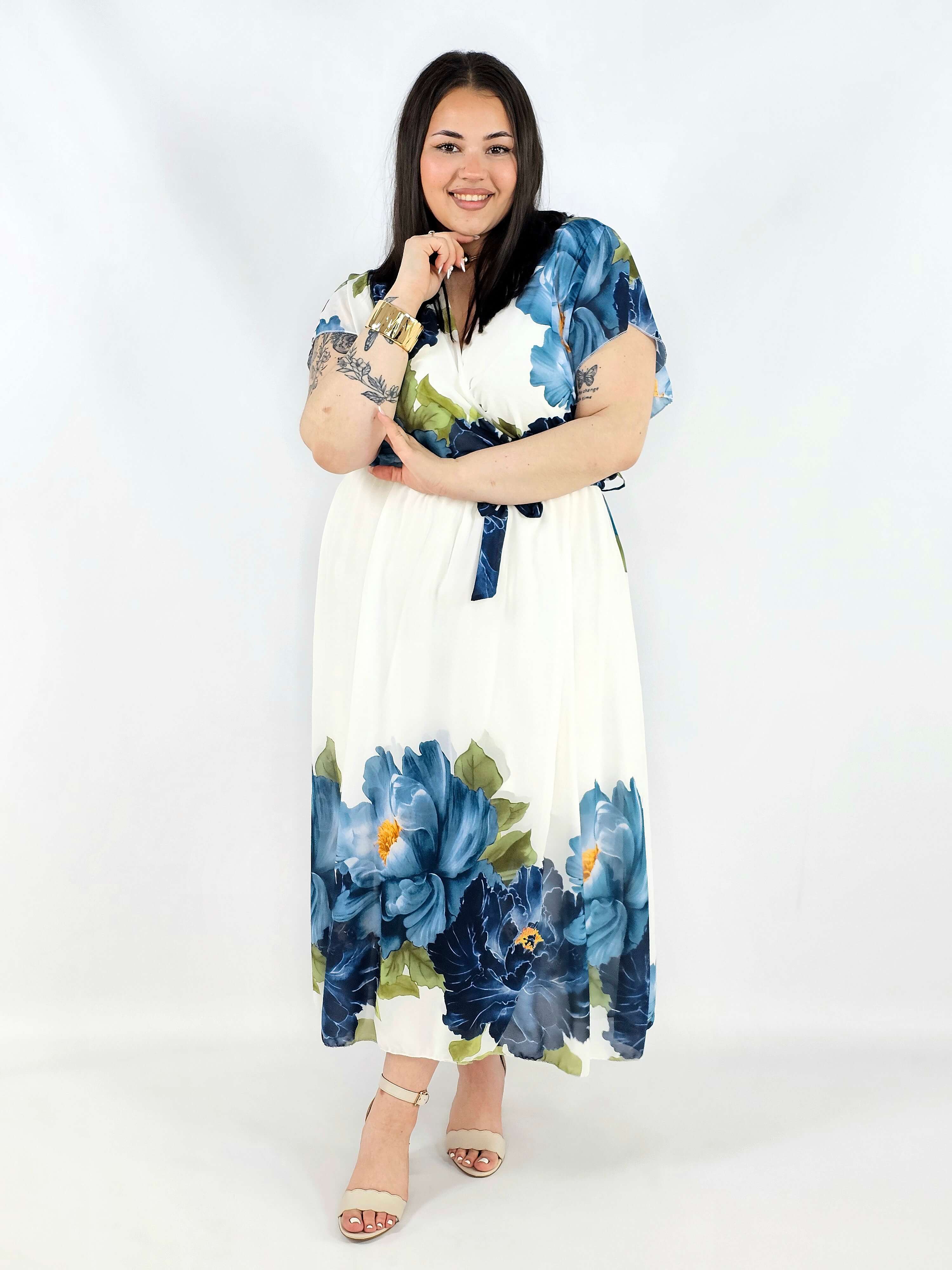 Sukienka plus size kopertowa XXL – elegancka i zwiewna propozycja na komunię i wesele (Kopia) Stylowa XL