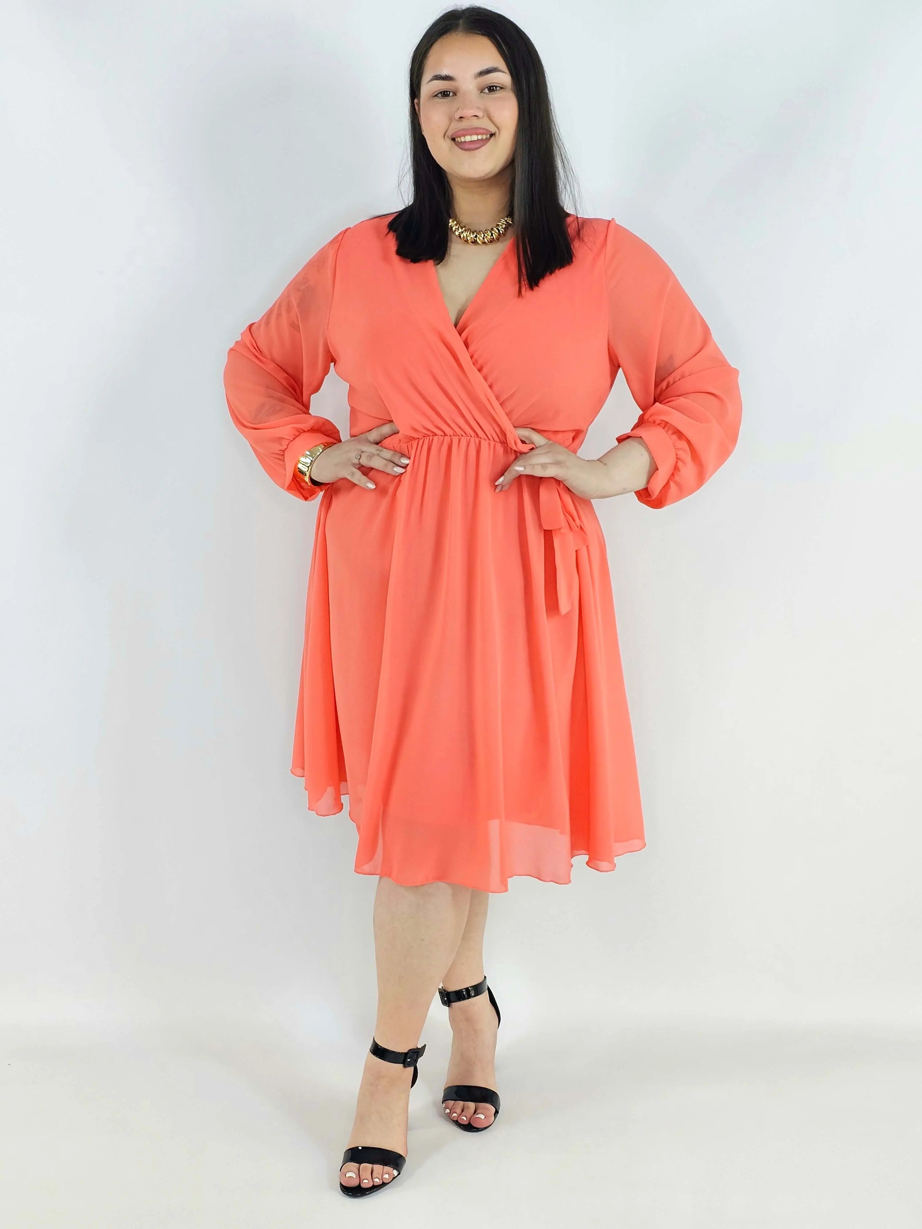 Sukienka plus size kopertowa – elegancka sukienka damska XXL z wiązaniem Stylowa XL