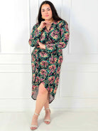 Sukienka plus size kopertowa we wzór kwiatowy – elegancka sukienka XXL z rozcięciem Stylowa XL