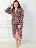 Sukienka plus size kopertowa z gumką w pasie i asymetrycznym dołem Stylowa XL