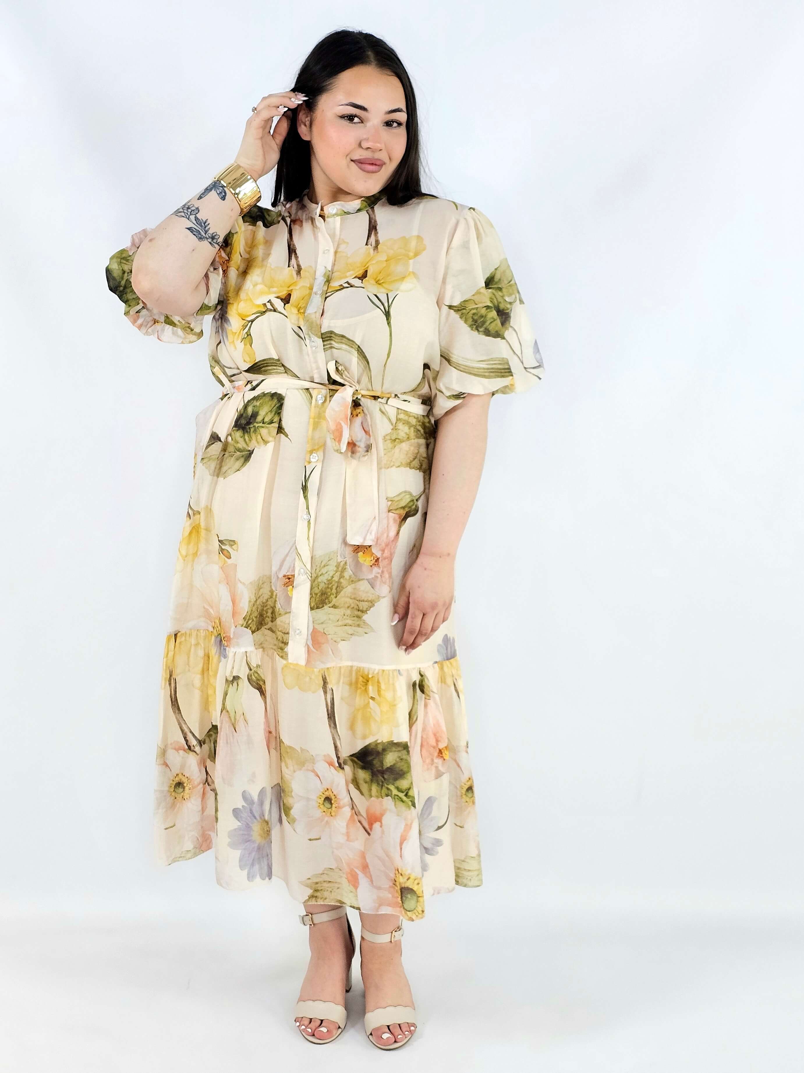 Sukienka plus size koszulowa w kwiaty XXL – elegancja i lekkość na komunię i wesele Stylowa XL