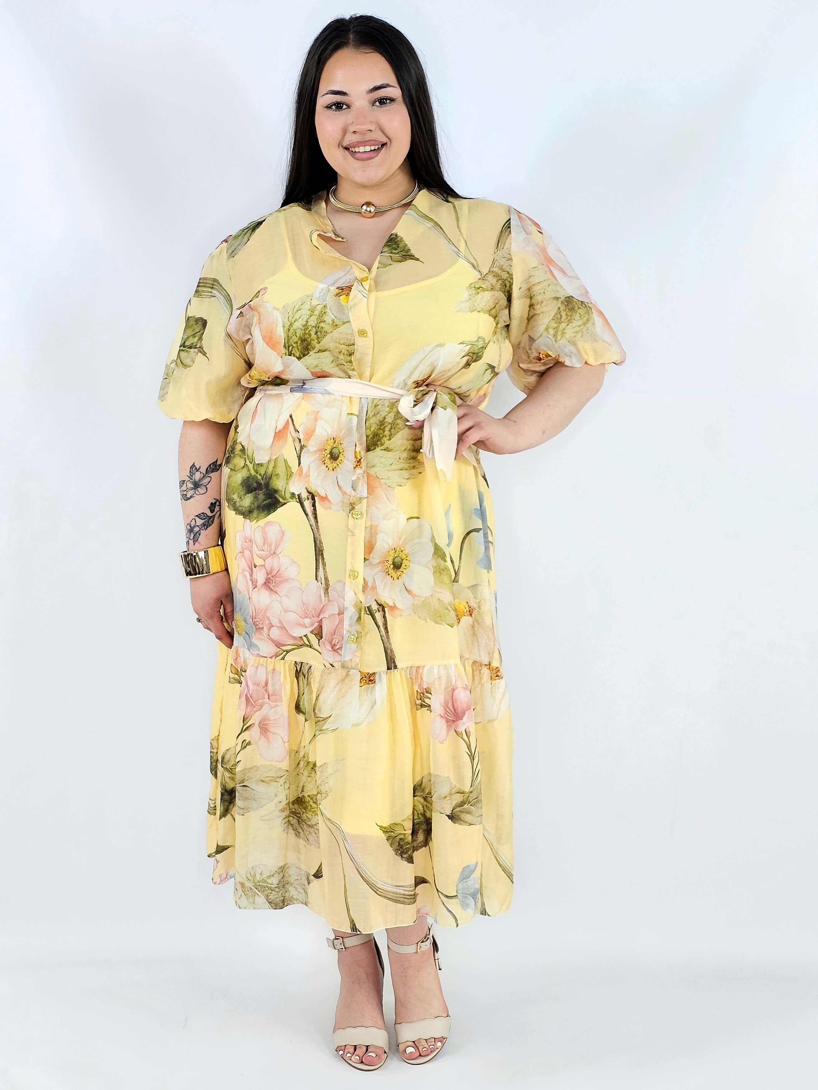 Sukienka plus size koszulowa w kwiaty XXL – elegancja i lekkość na komunię i wesele Stylowa XL