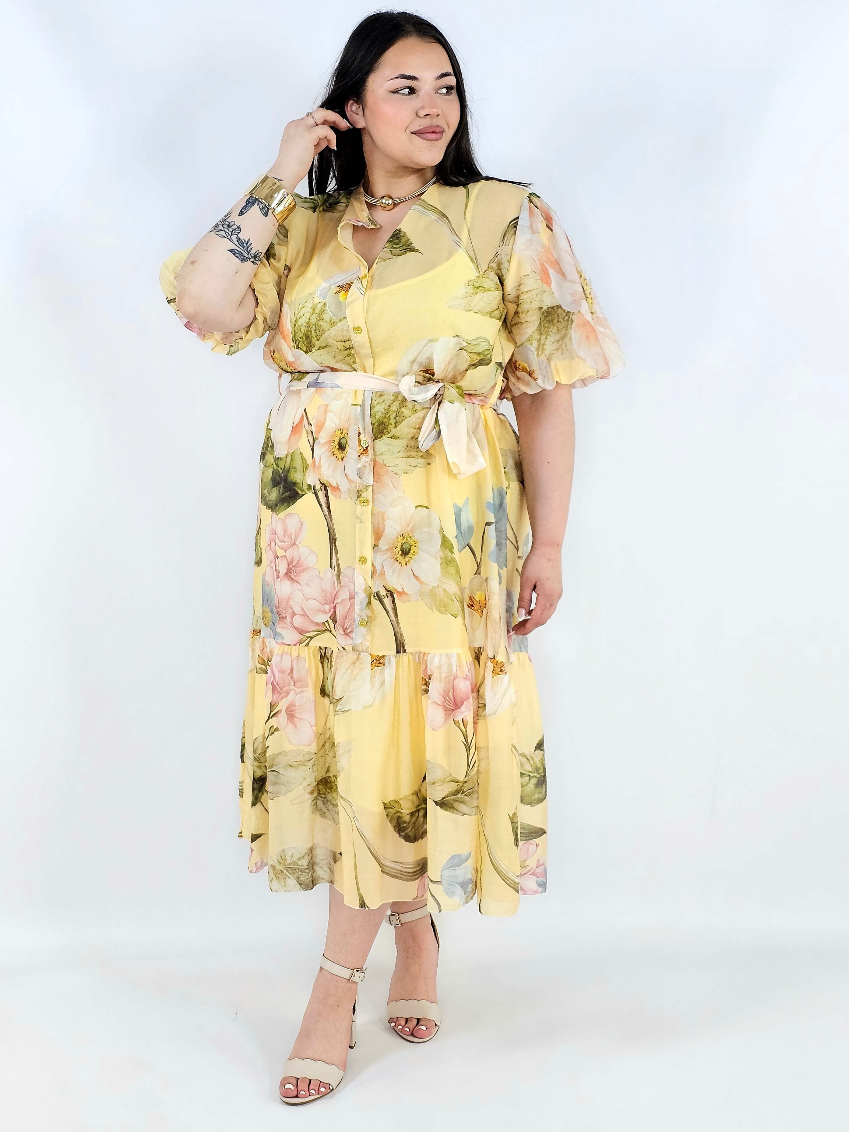 Sukienka plus size koszulowa w kwiaty XXL – elegancja i lekkość na komunię i wesele Stylowa XL