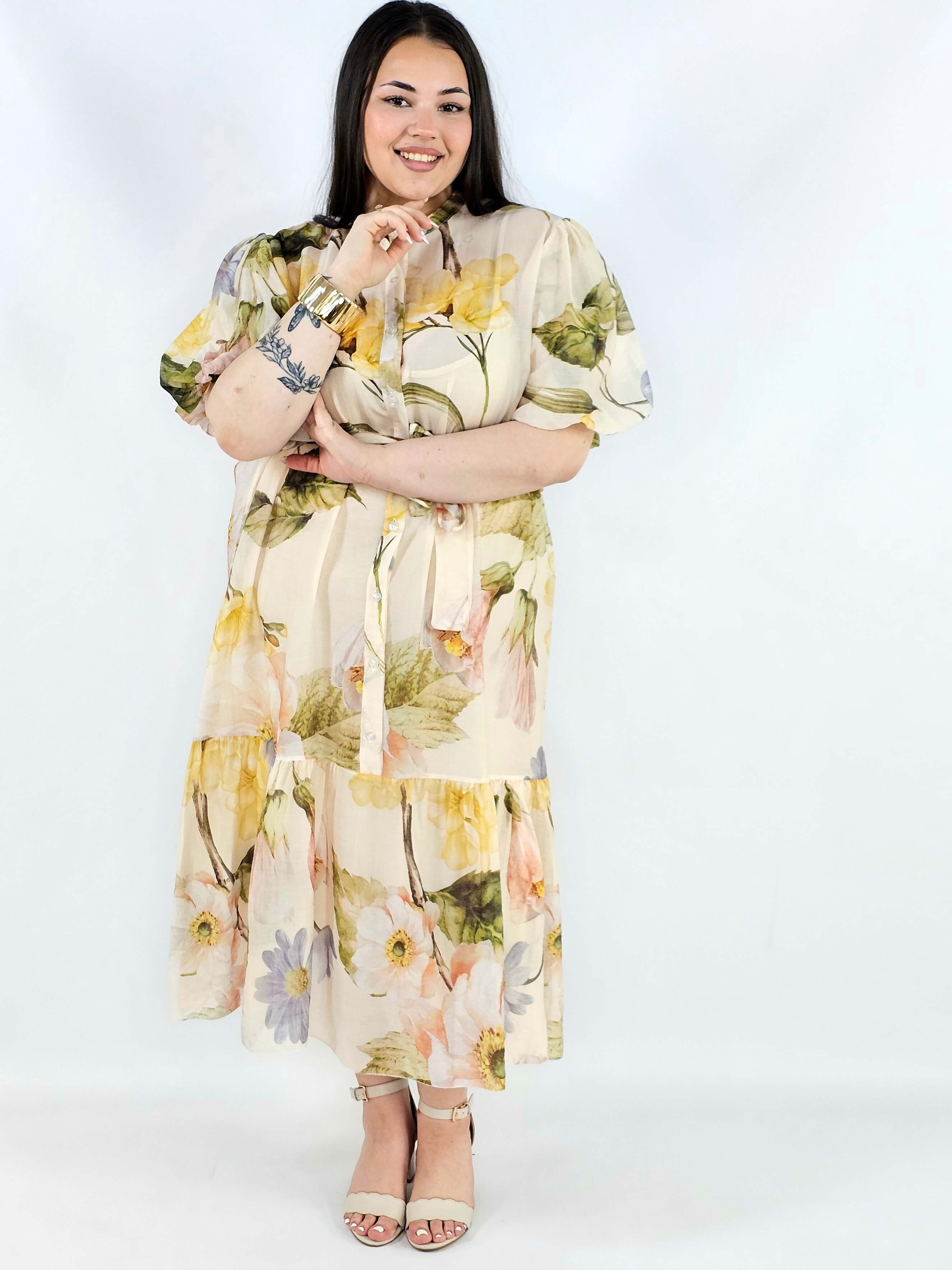Sukienka plus size koszulowa w kwiaty XXL – elegancja i lekkość na komunię i wesele Stylowa XL