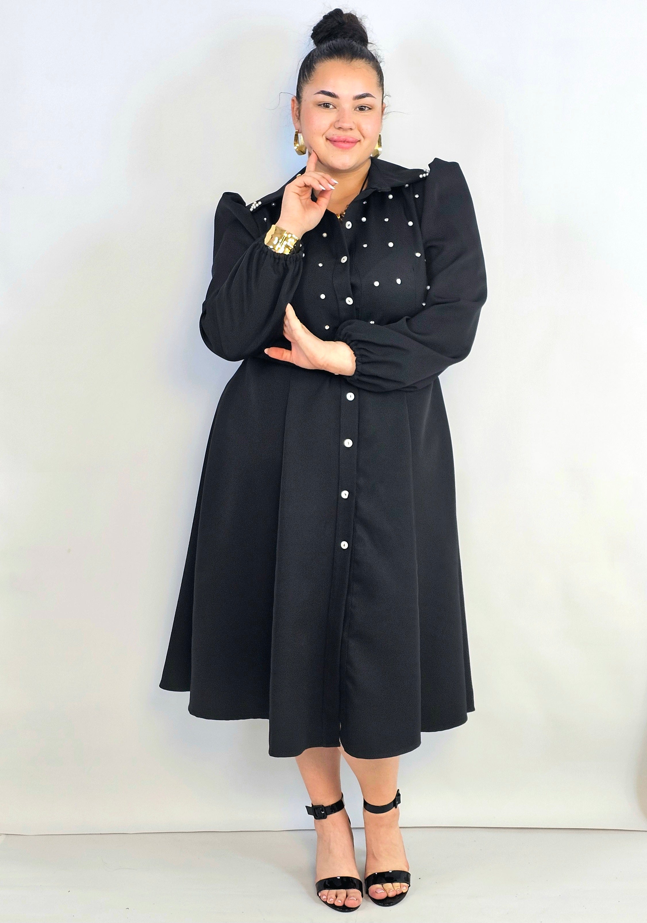 Sukienka plus size koszulowa z perełkami – elegancja z charakterem XXL Stylowa XL