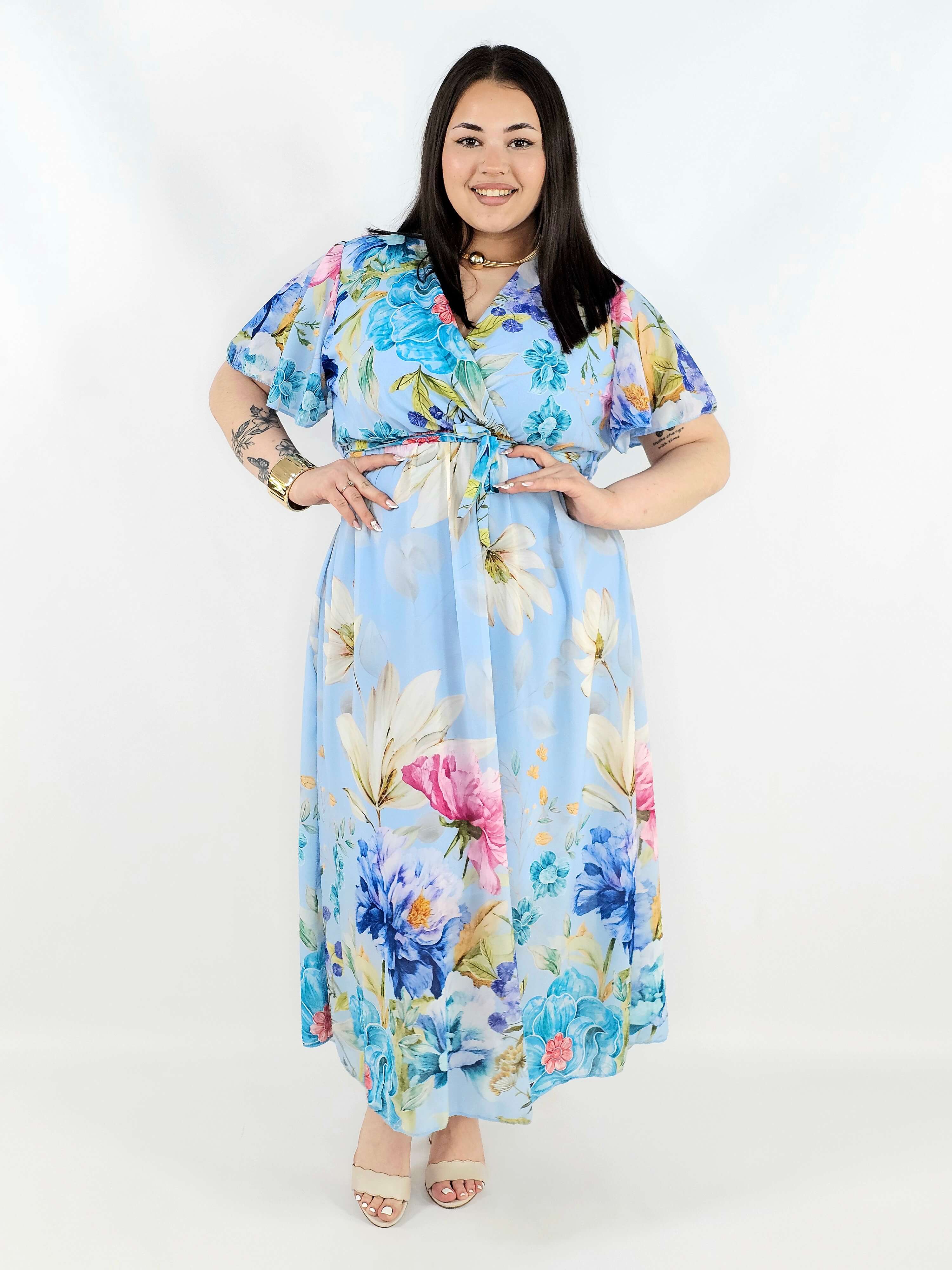 Sukienka plus size maxi błękitna w kwiaty XXL – idealna na komunię i wesele Stylowa XL