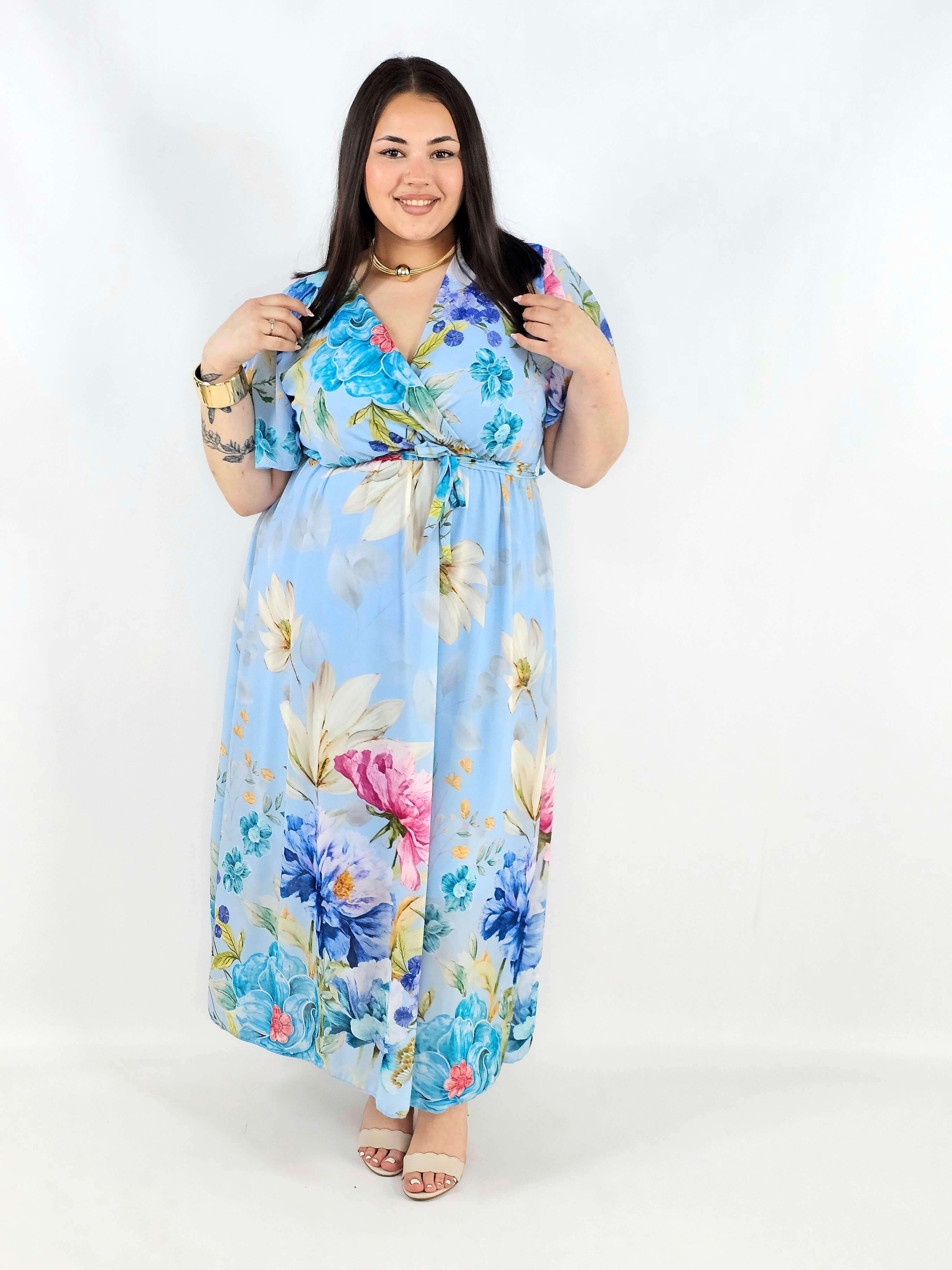 Sukienka plus size maxi błękitna w kwiaty XXL – idealna na komunię i wesele Stylowa XL