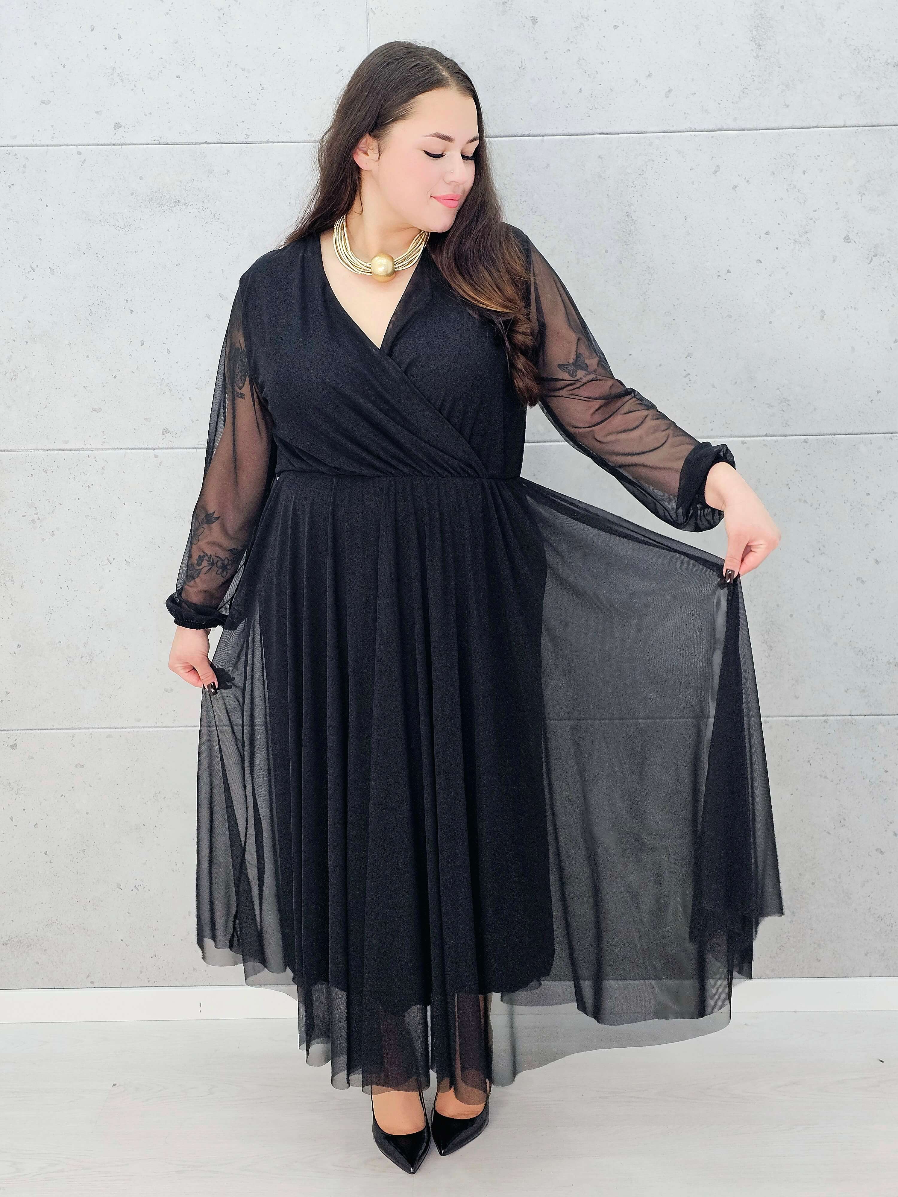 Czarna sukienka maxi plus size z tiulowymi rękawami – Stylowa XL
