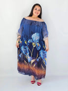Sukienka plus size maxi hiszpanka z kwiatowym printem w odcieniach niebieskiego Stylowa XL