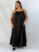 Sukienka plus size maxi na ramiączkach – lekka i kobieca propozycja na lato Stylowa XL
