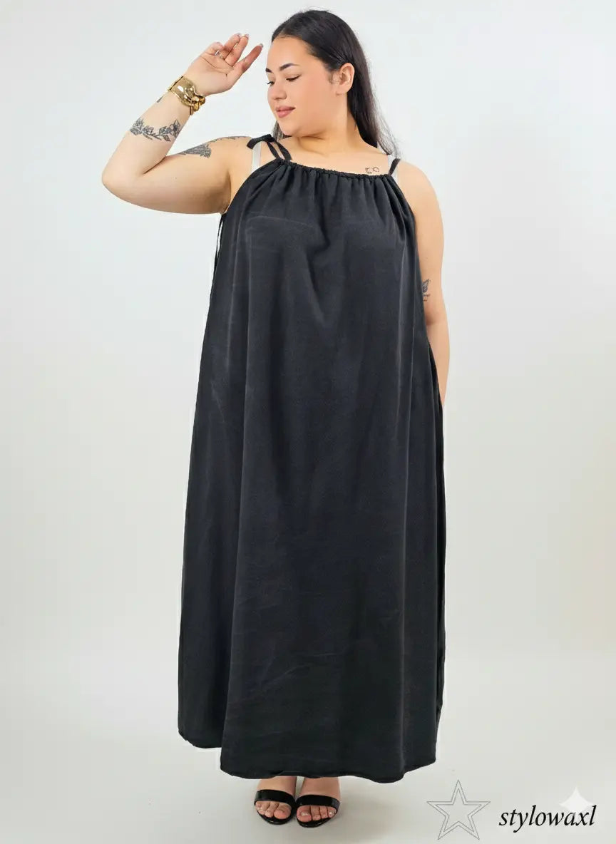 Sukienka plus size maxi na ramiączkach – lekka, zwiewna i wygodna XXL Stylowa XL