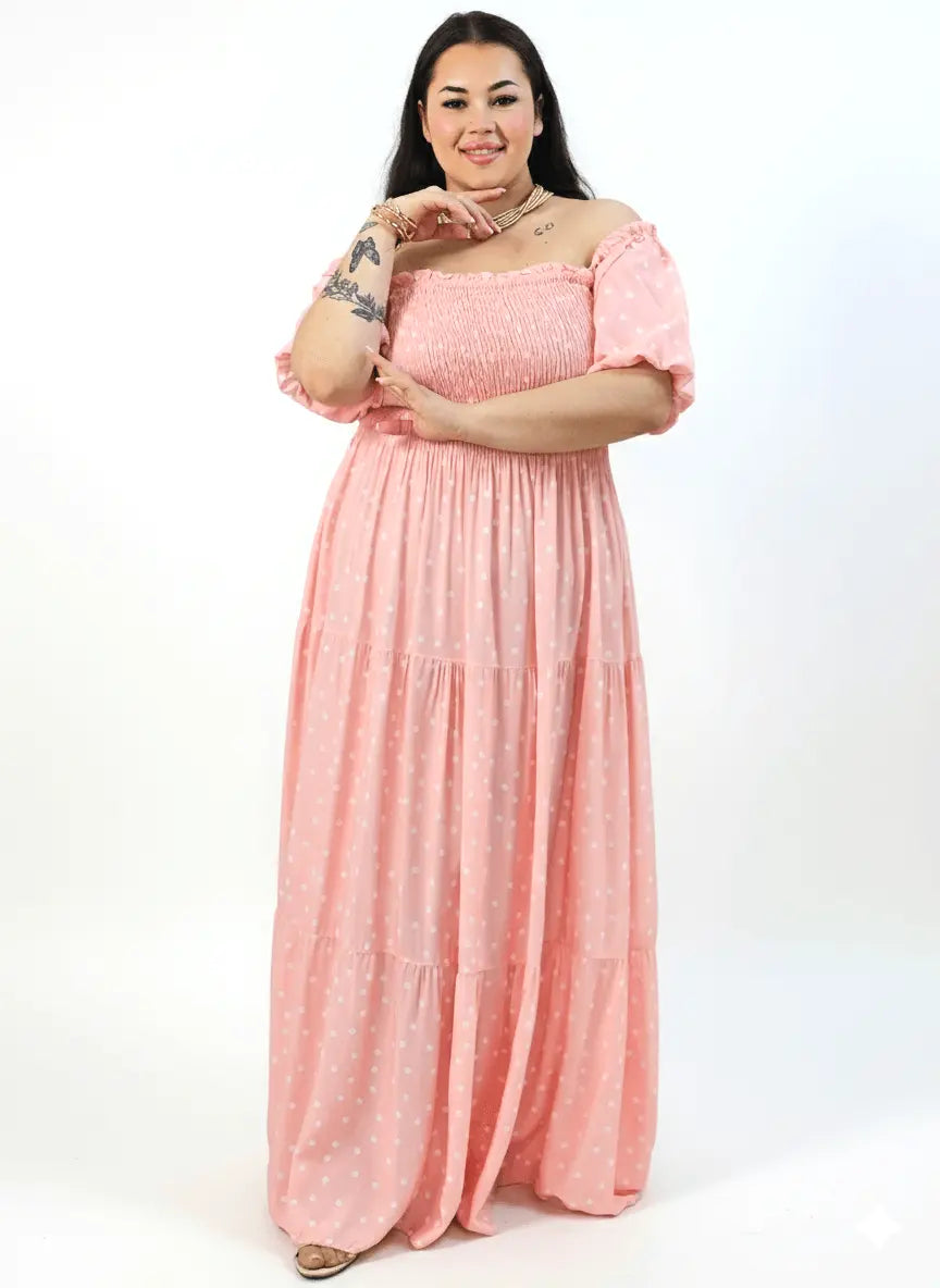 Sukienka plus size maxi w grochy – hiszpanka z marszczeniem XXL Stylowa XL