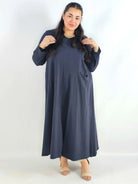 Sukienka plus size maxi z rękawem 3/4 i asymetrycznymi przeszyciami Stylowa XL