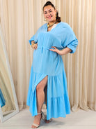 Sukienka plus size maxi z rozcięciem – lekkość, kolor i swoboda ruchu Stylowa XL