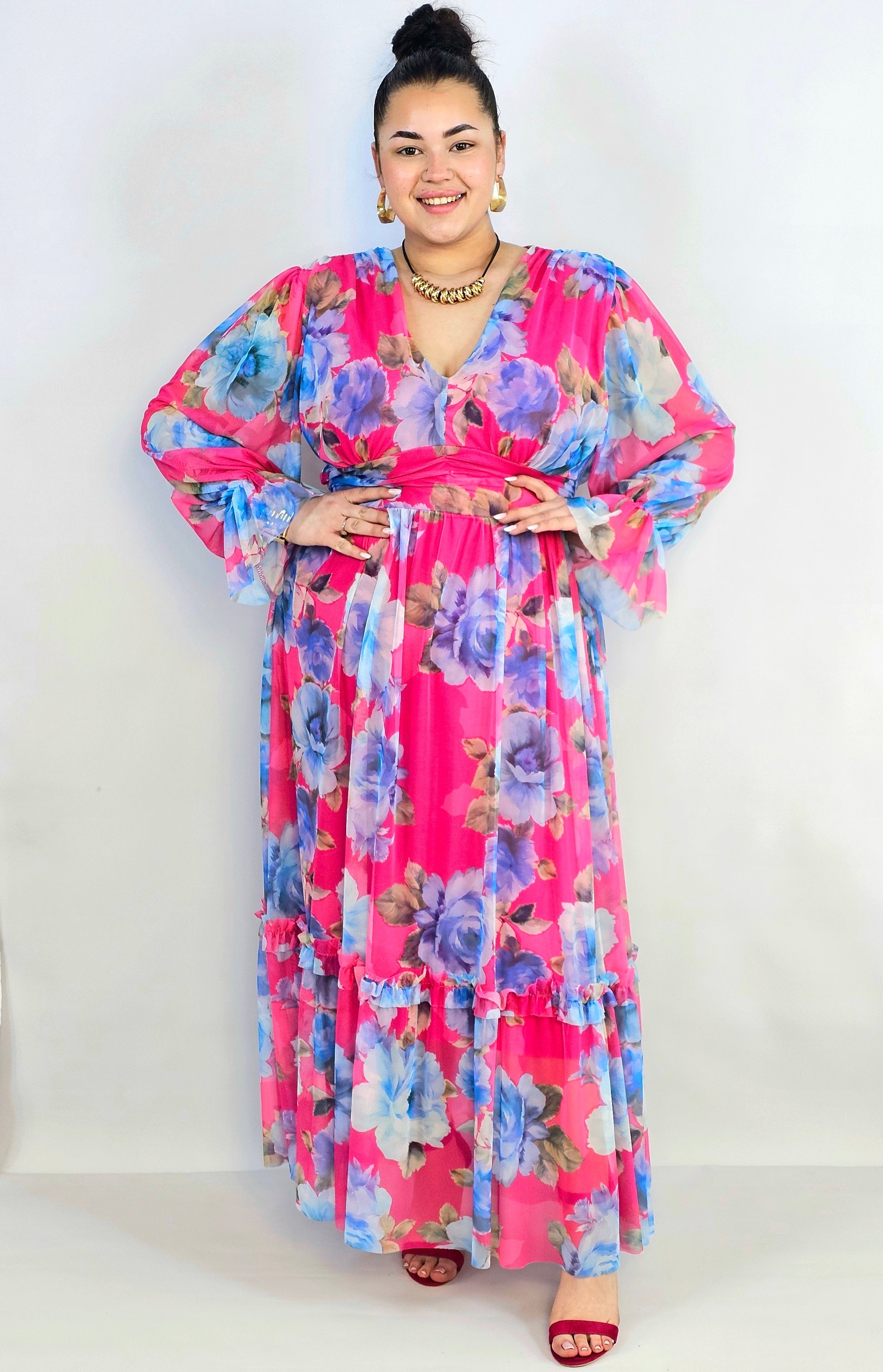 Sukienka plus size midi w kwiatowy print – elegancka i zwiewna propozycja dla kobiet XXL Stylowa XL