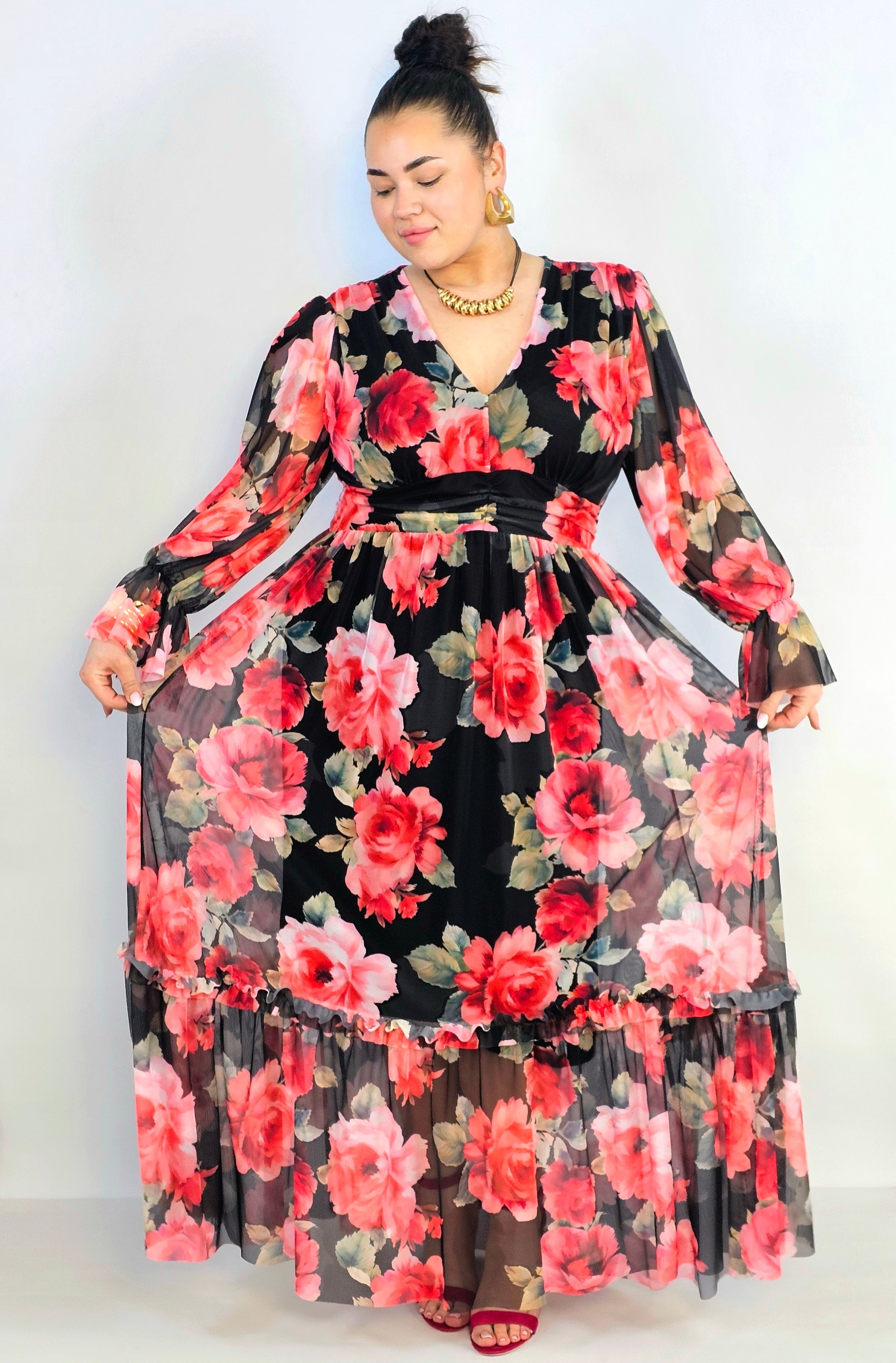 Sukienka plus size midi w kwiatowy print – elegancka i zwiewna propozycja dla kobiet XXL Stylowa XL
