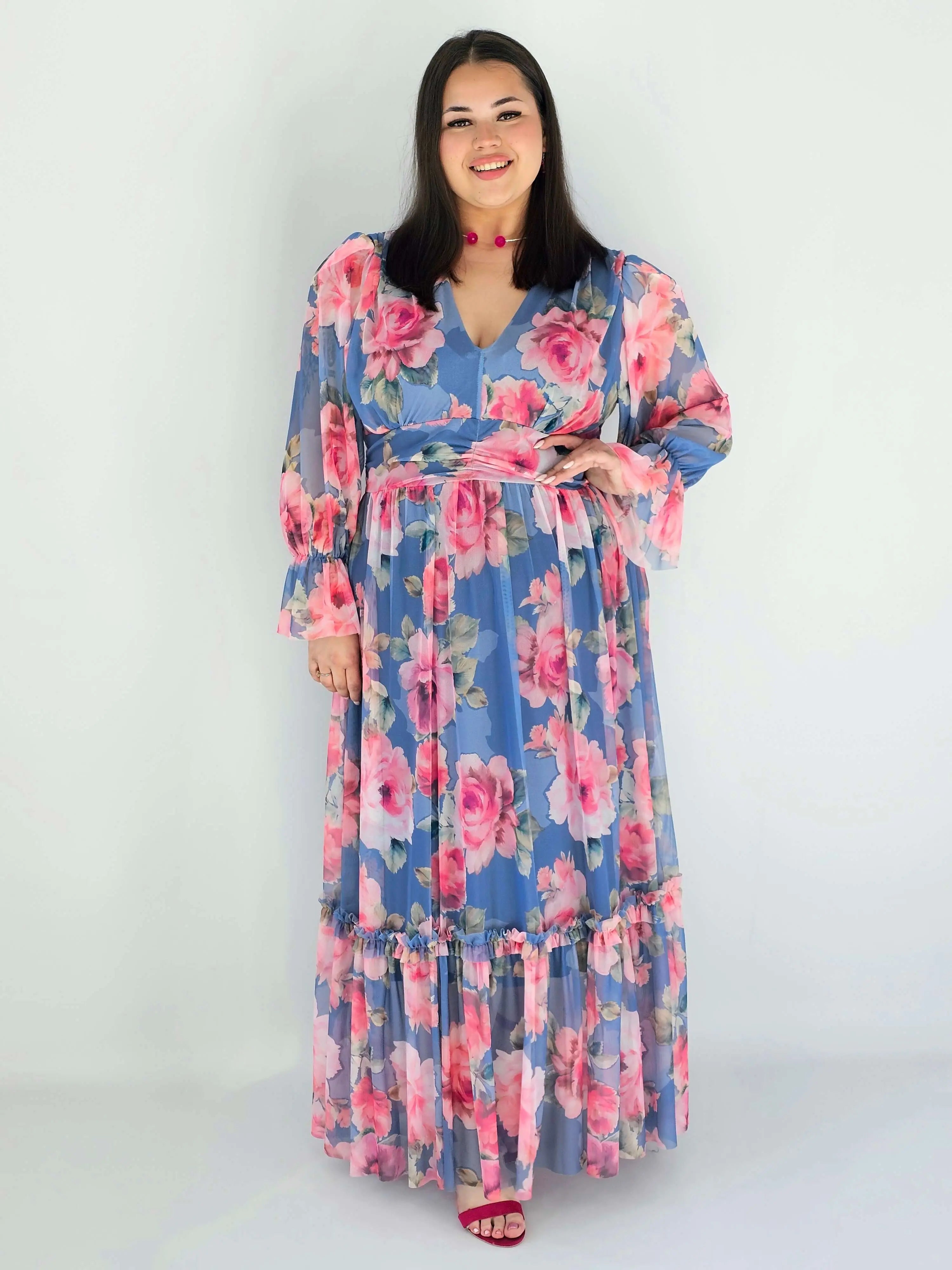 Sukienka plus size midi w kwiatowy print – elegancka i zwiewna propozycja dla kobiet XXL Stylowa XL
