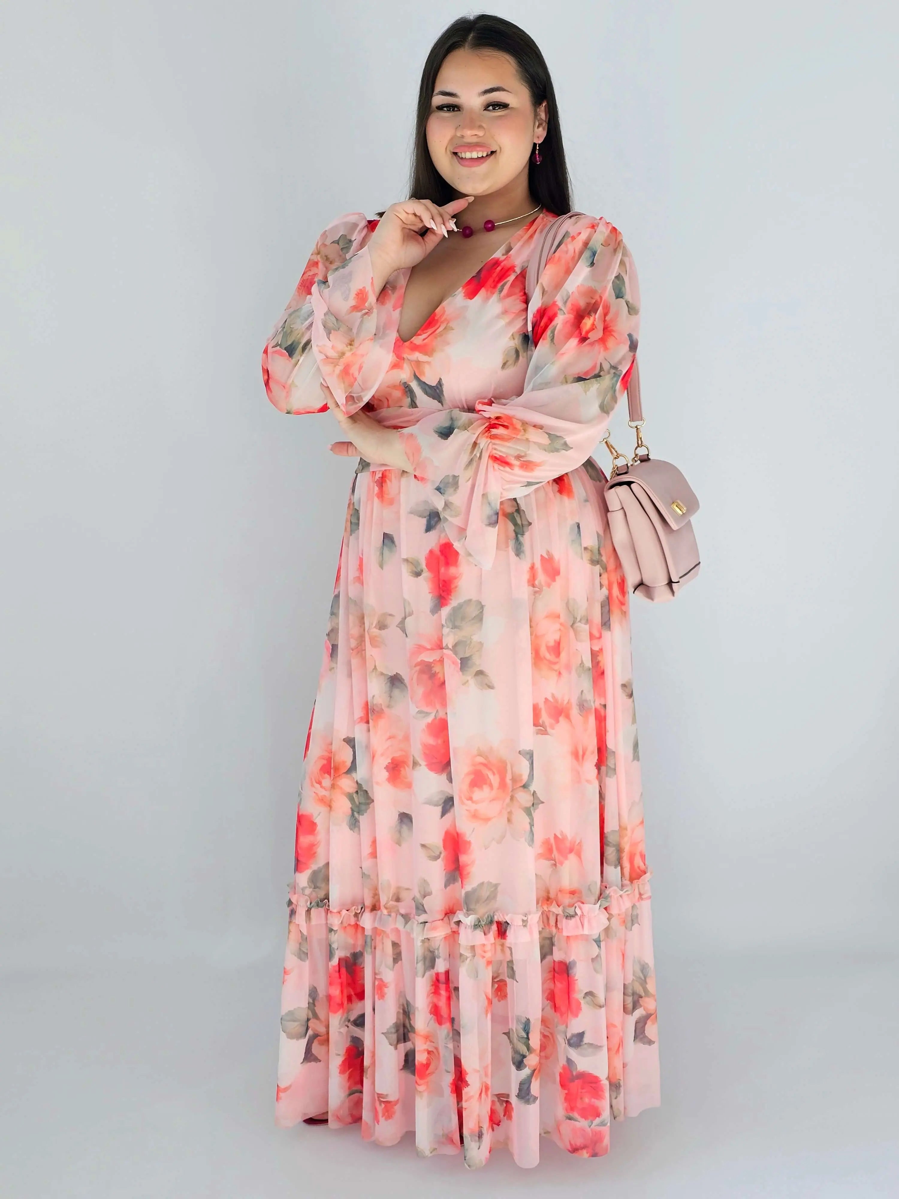 Sukienka plus size midi w kwiatowy print – elegancka i zwiewna propozycja dla kobiet XXL Stylowa XL