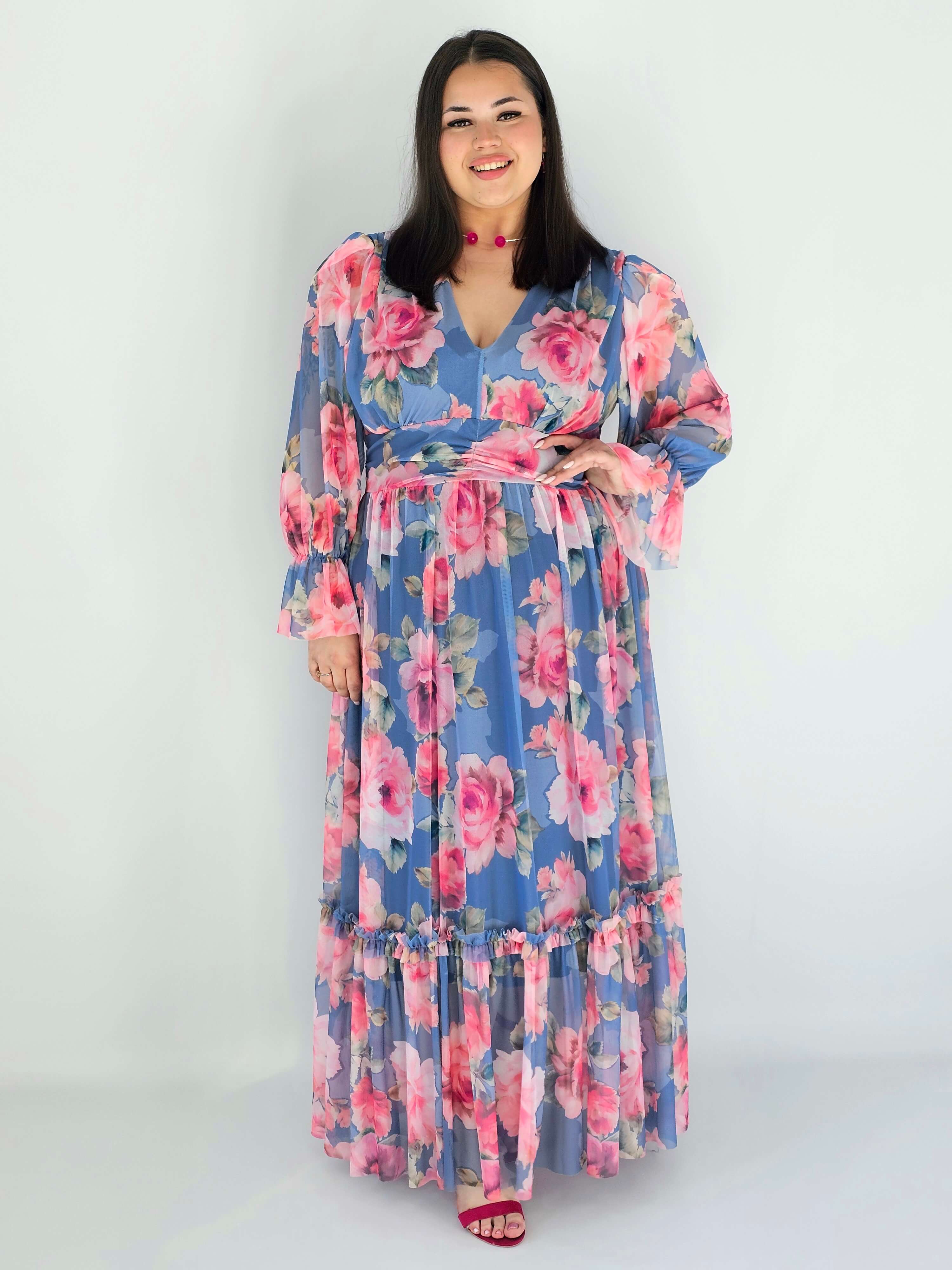 Sukienka plus size midi w kwiatowy print – elegancka i zwiewna propozycja dla kobiet XXL Stylowa XL
