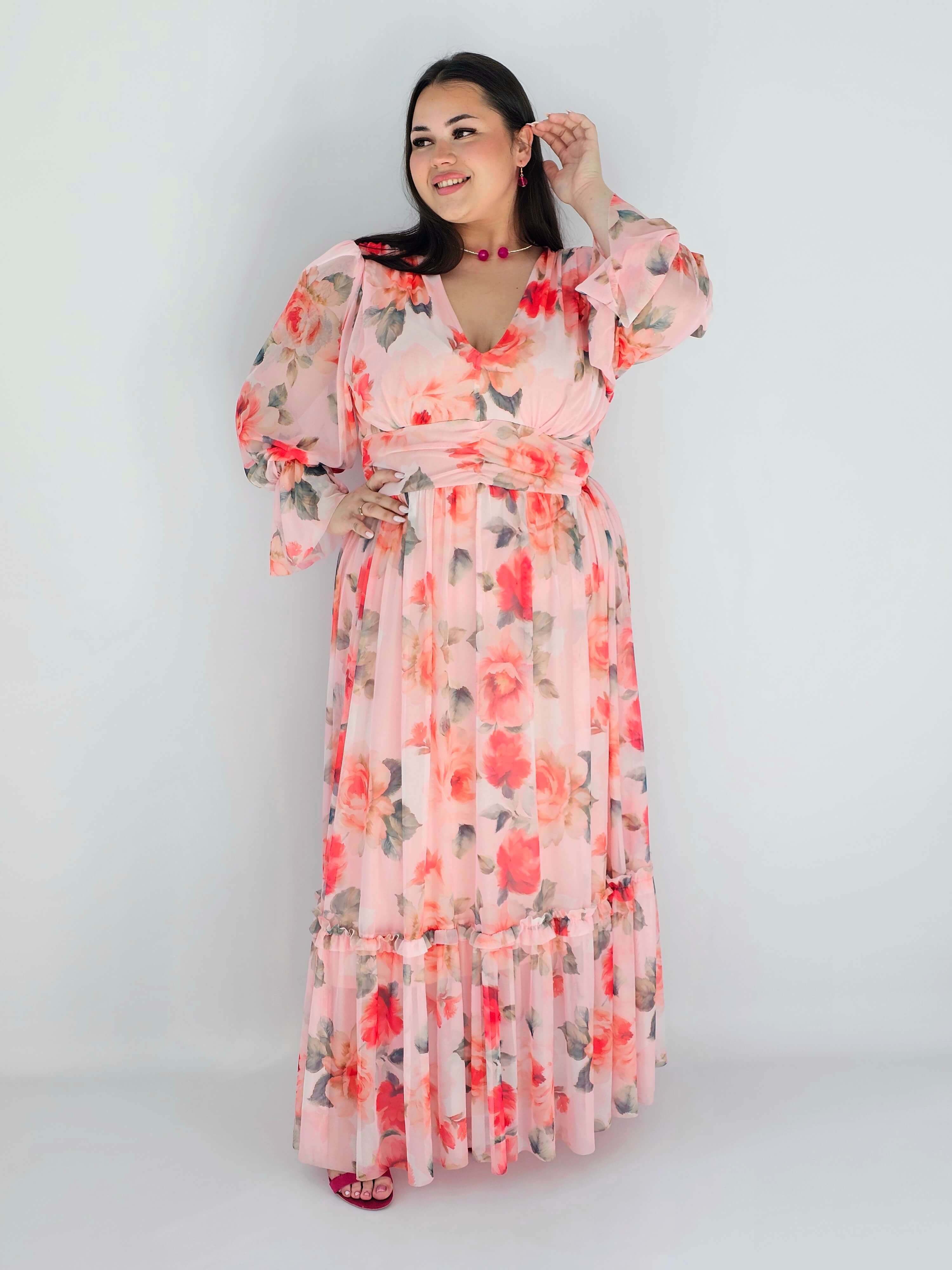 Sukienka plus size midi w kwiatowy print – elegancka i zwiewna propozycja dla kobiet XXL Stylowa XL
