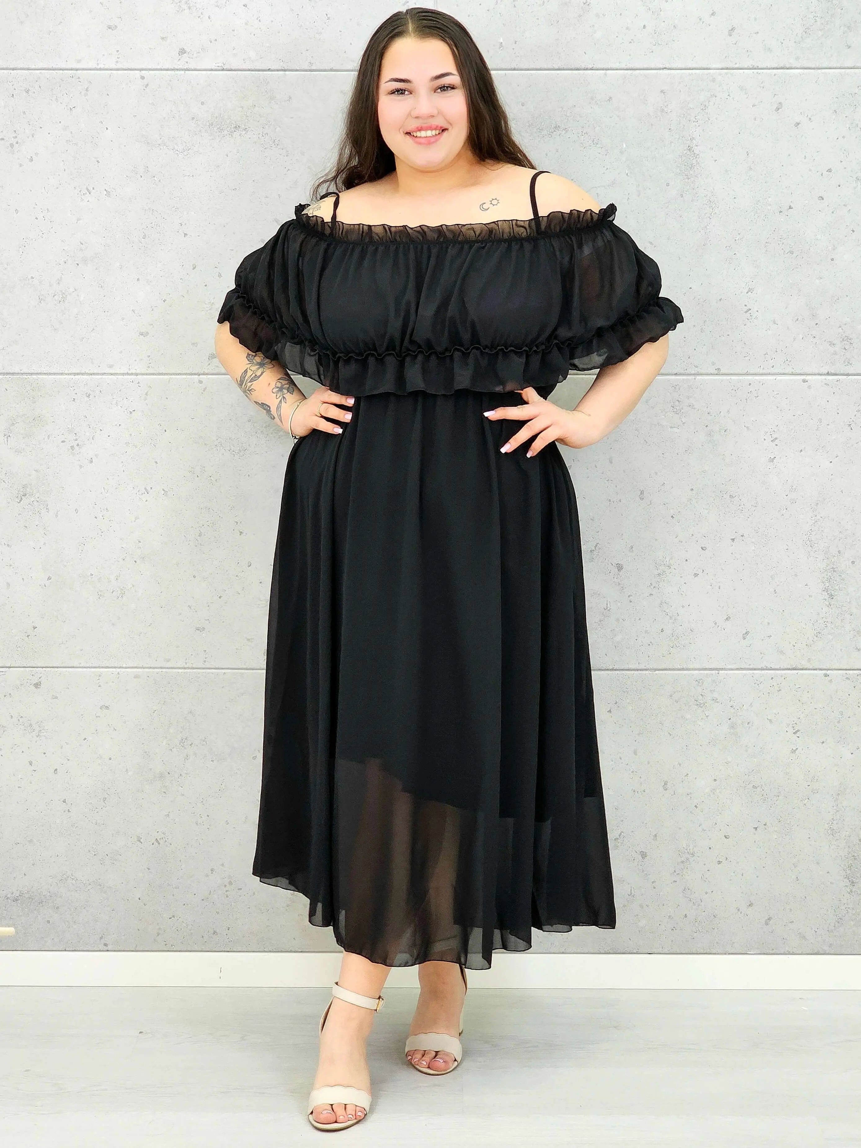 Sukienka plus size midi z falbaną i ramiączkami Stylowa XL