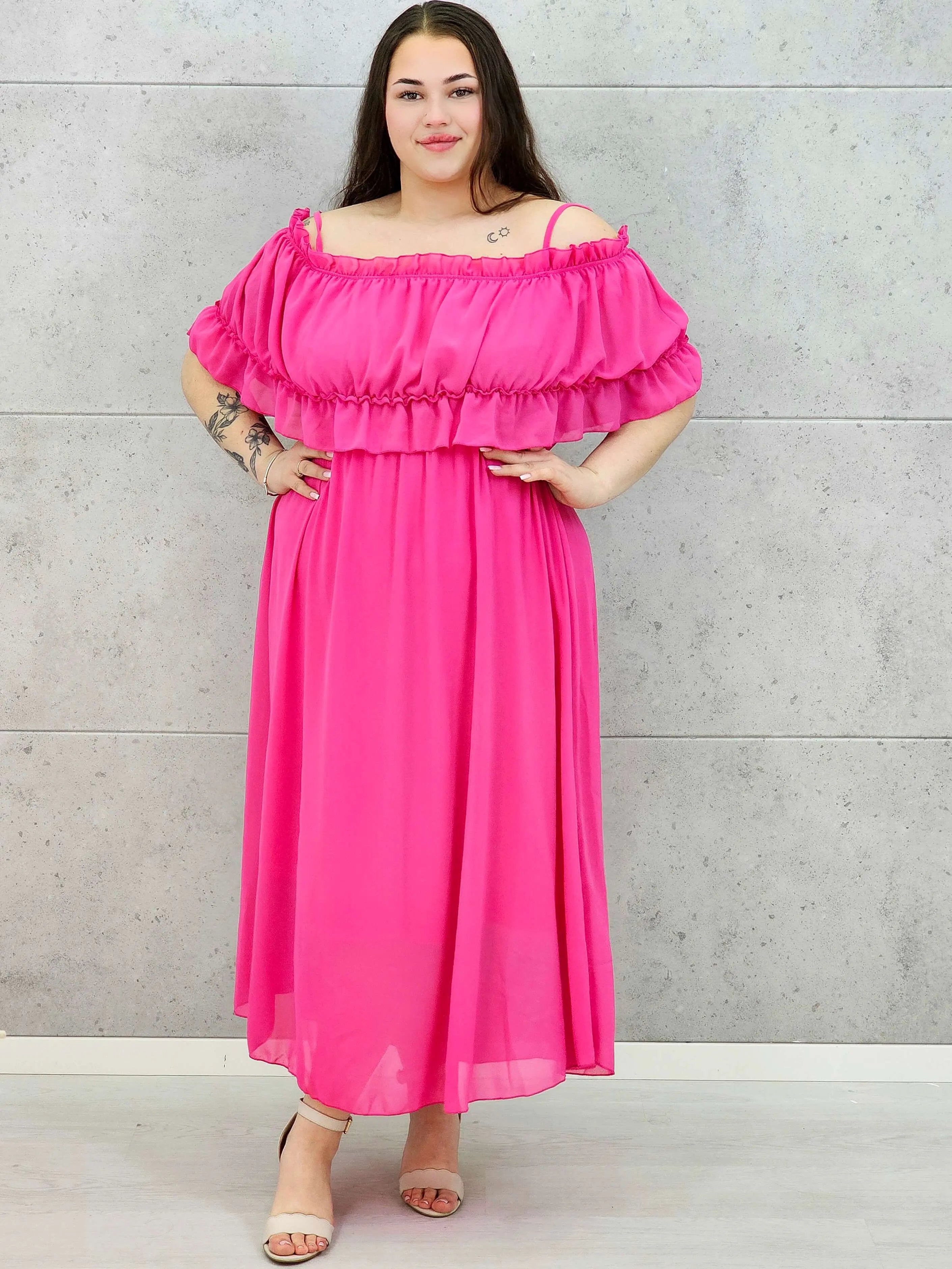 Sukienka plus size midi z falbaną i ramiączkami Stylowa XL