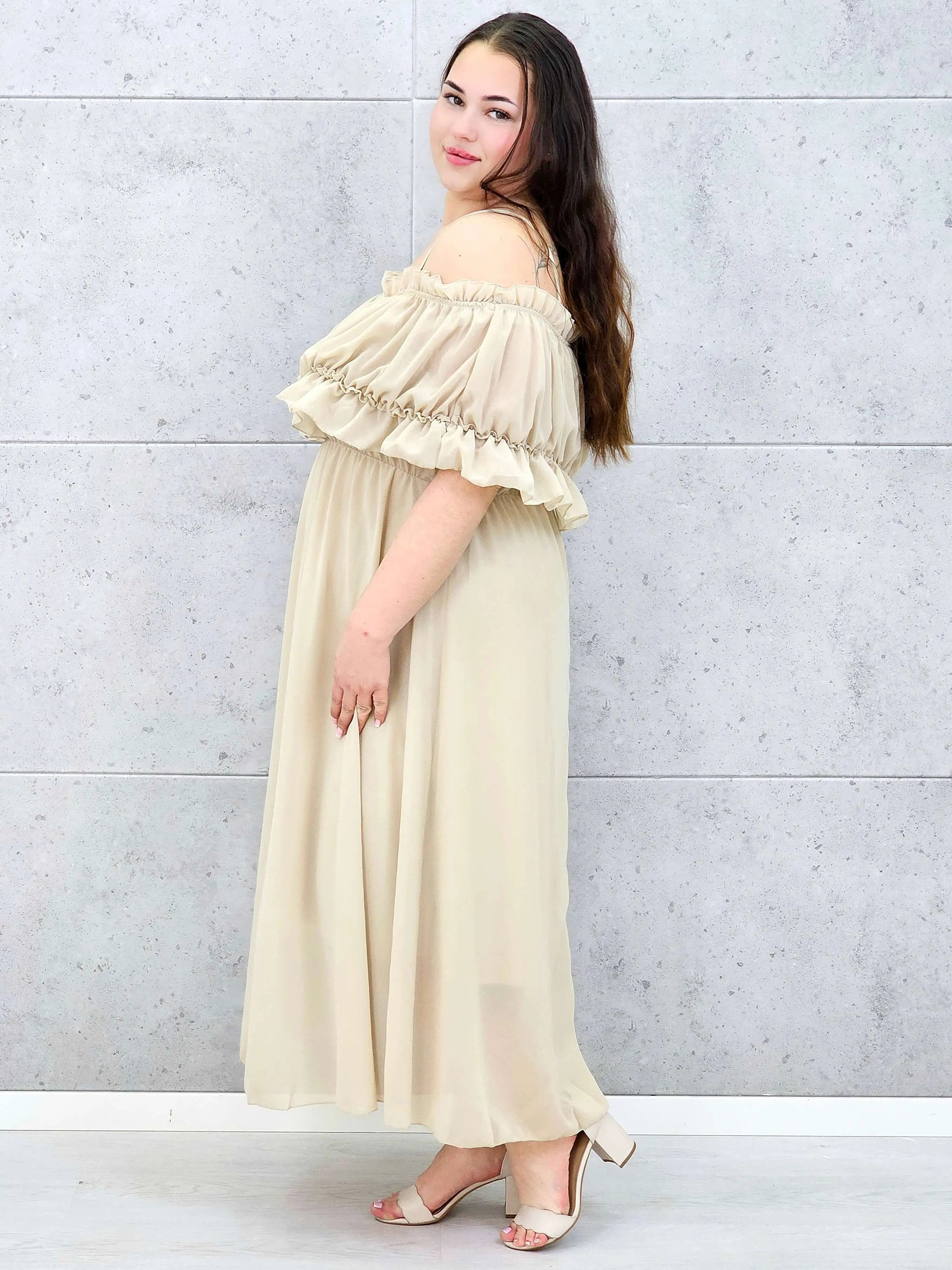 Sukienka plus size midi z falbaną i ramiączkami Stylowa XL