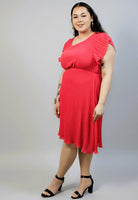 Sukienka plus size plisowana z falbankowym rękawem Stylowa XL