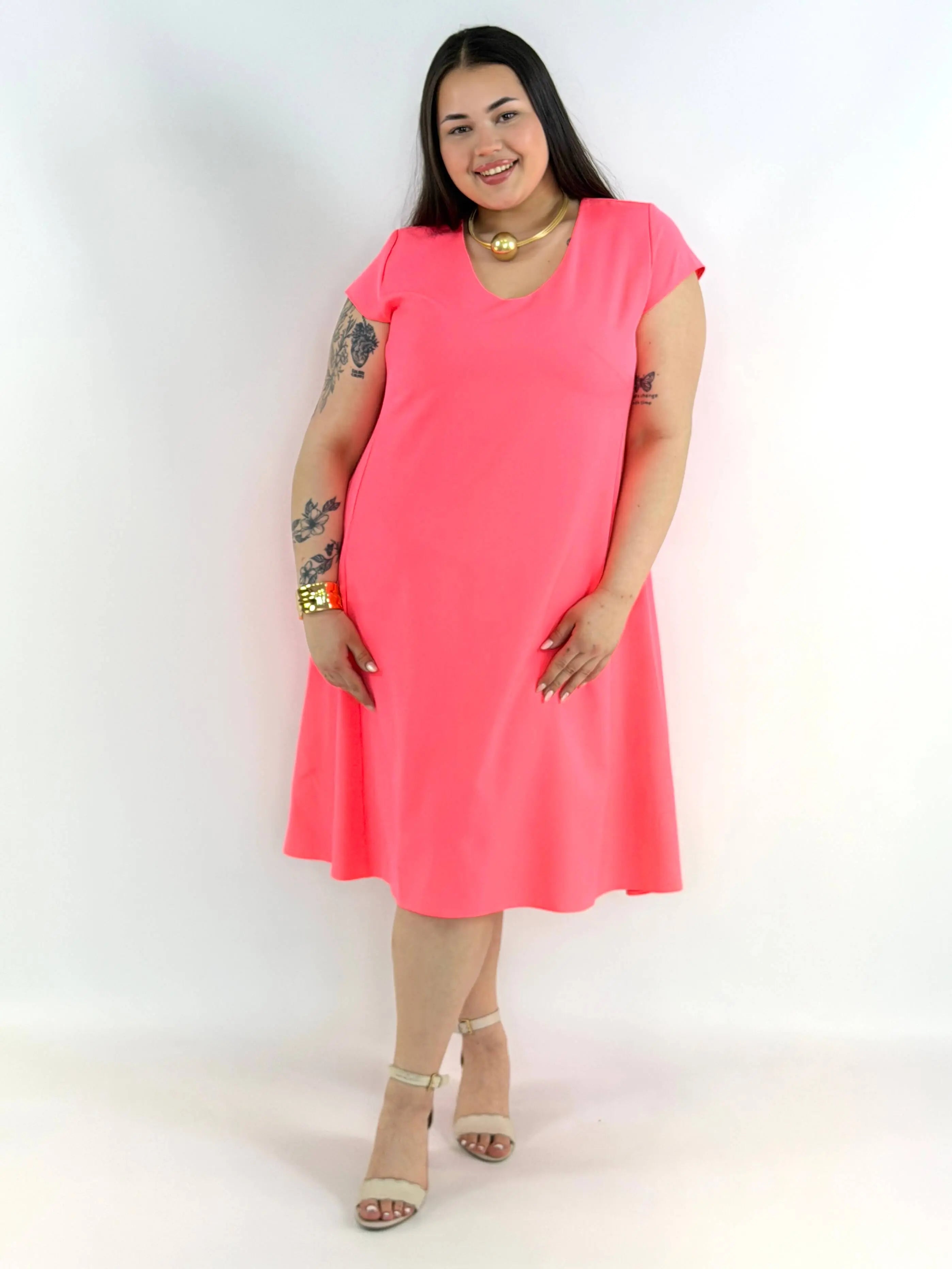 Sukienka plus size rozkloszowana – elegancka sukienka XXL na wiosnę i lato Stylowa XL