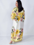 Sukienka plus size satynowa – elegancka sukienka XXL z połyskiem Stylowa XL