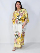 Sukienka plus size satynowa – elegancka sukienka XXL z połyskiem Stylowa XL