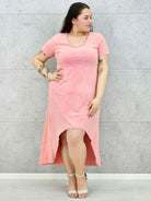 Sukienka plus size -sukienka midi z krótkim rękawem i asymetrycznym dołem Stylowa XL