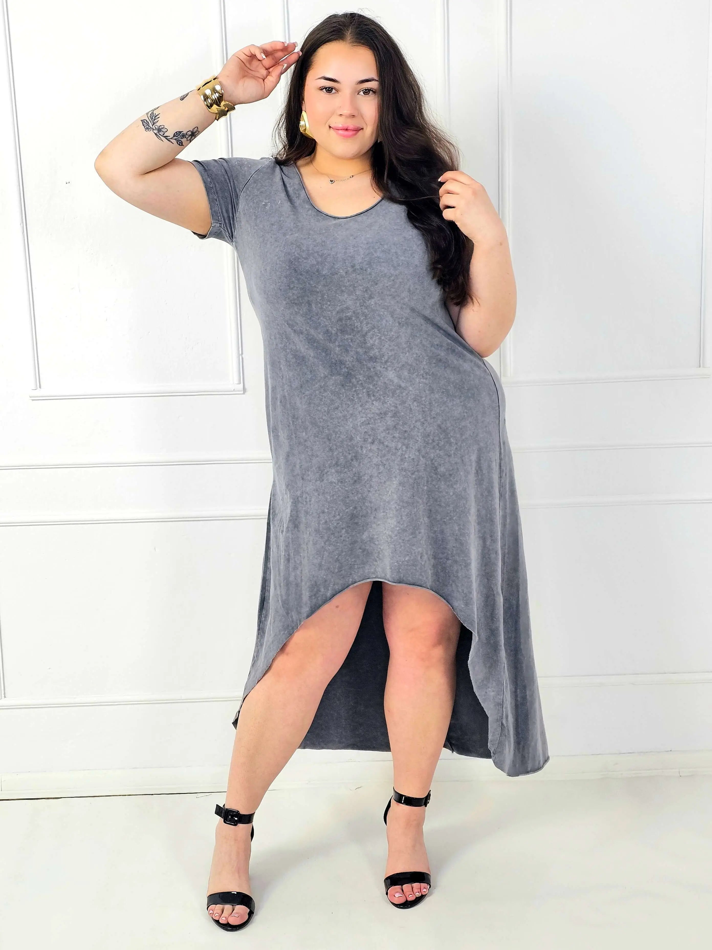 Sukienka plus size -sukienka midi z krótkim rękawem i asymetrycznym dołem Stylowa XL