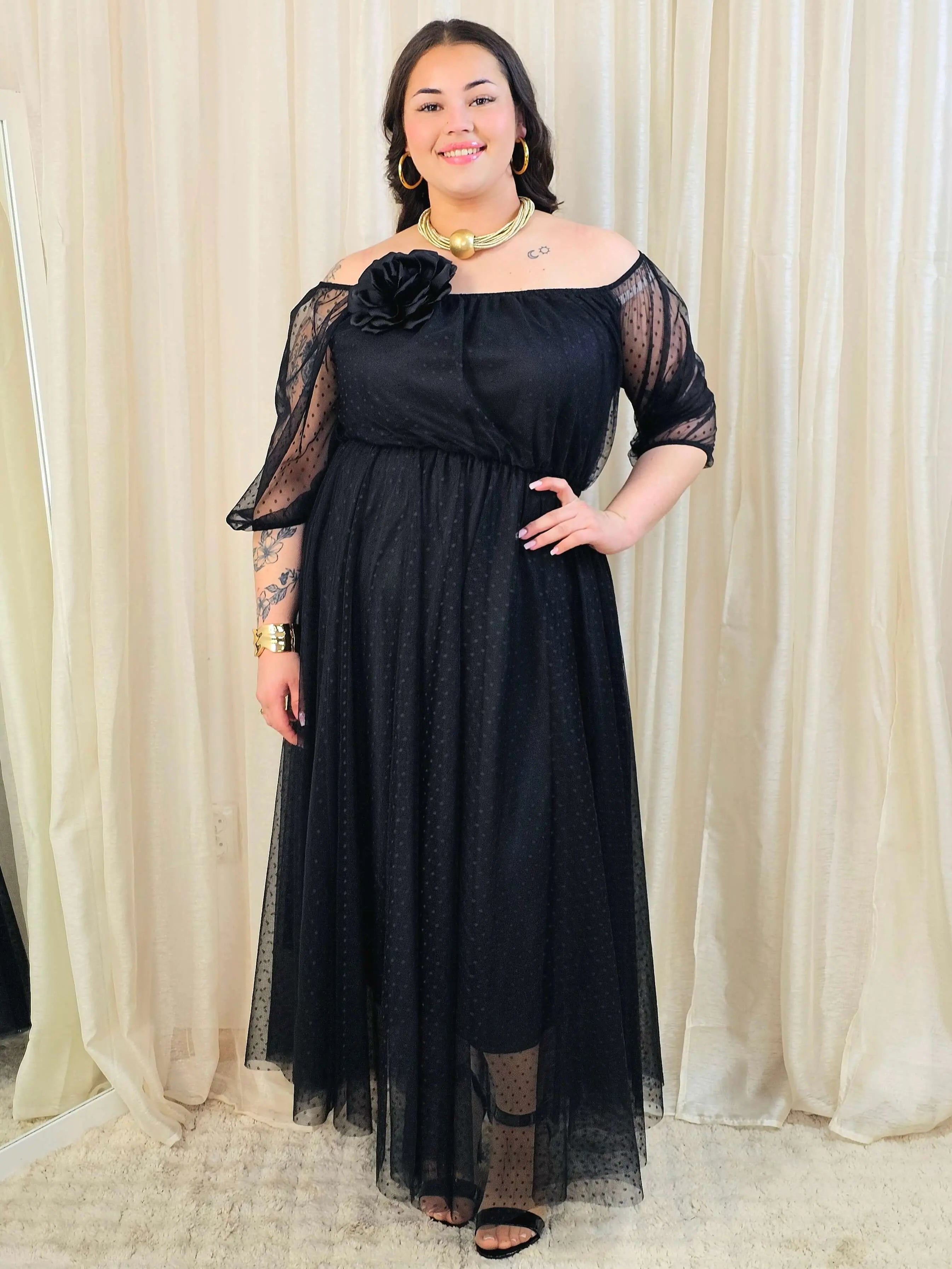 Sukienka plus size tiulowa maxi z dekoltem hiszpanka – elegancka sukienka XXL Stylowa XL Stylowa XL