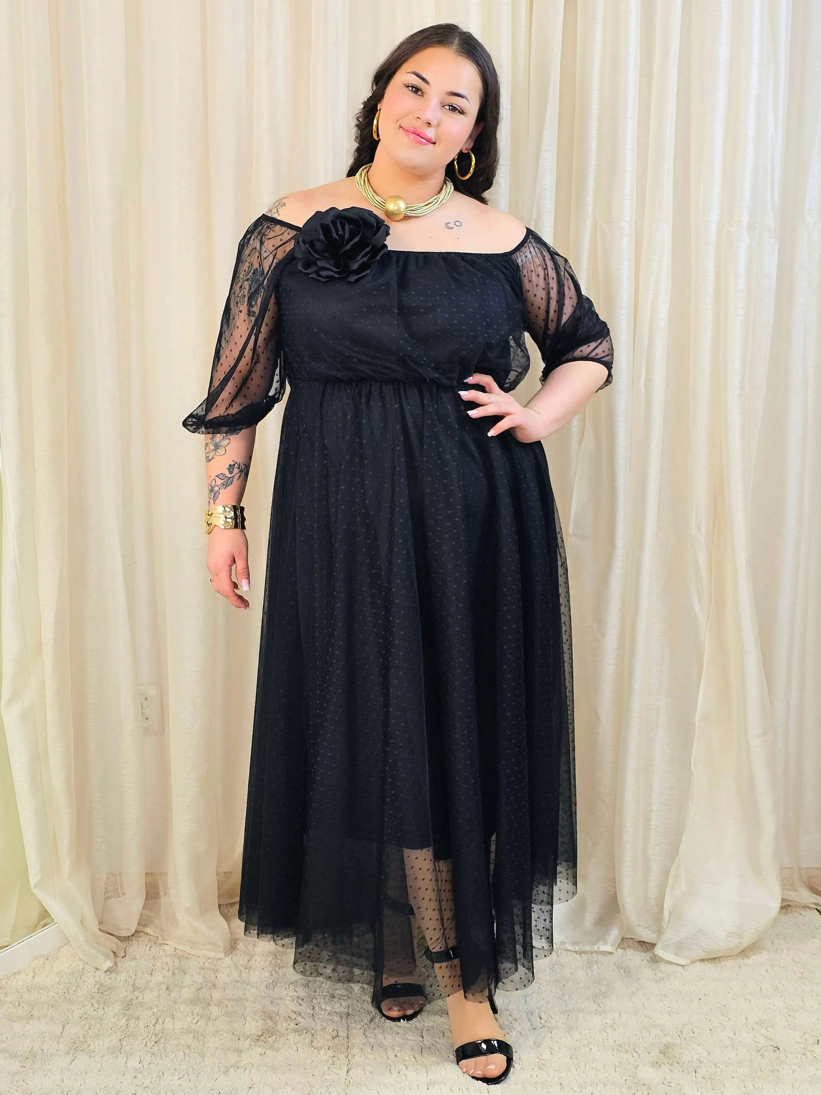 Sukienka plus size tiulowa maxi z dekoltem hiszpanka – elegancka sukienka XXL Stylowa XL Stylowa XL