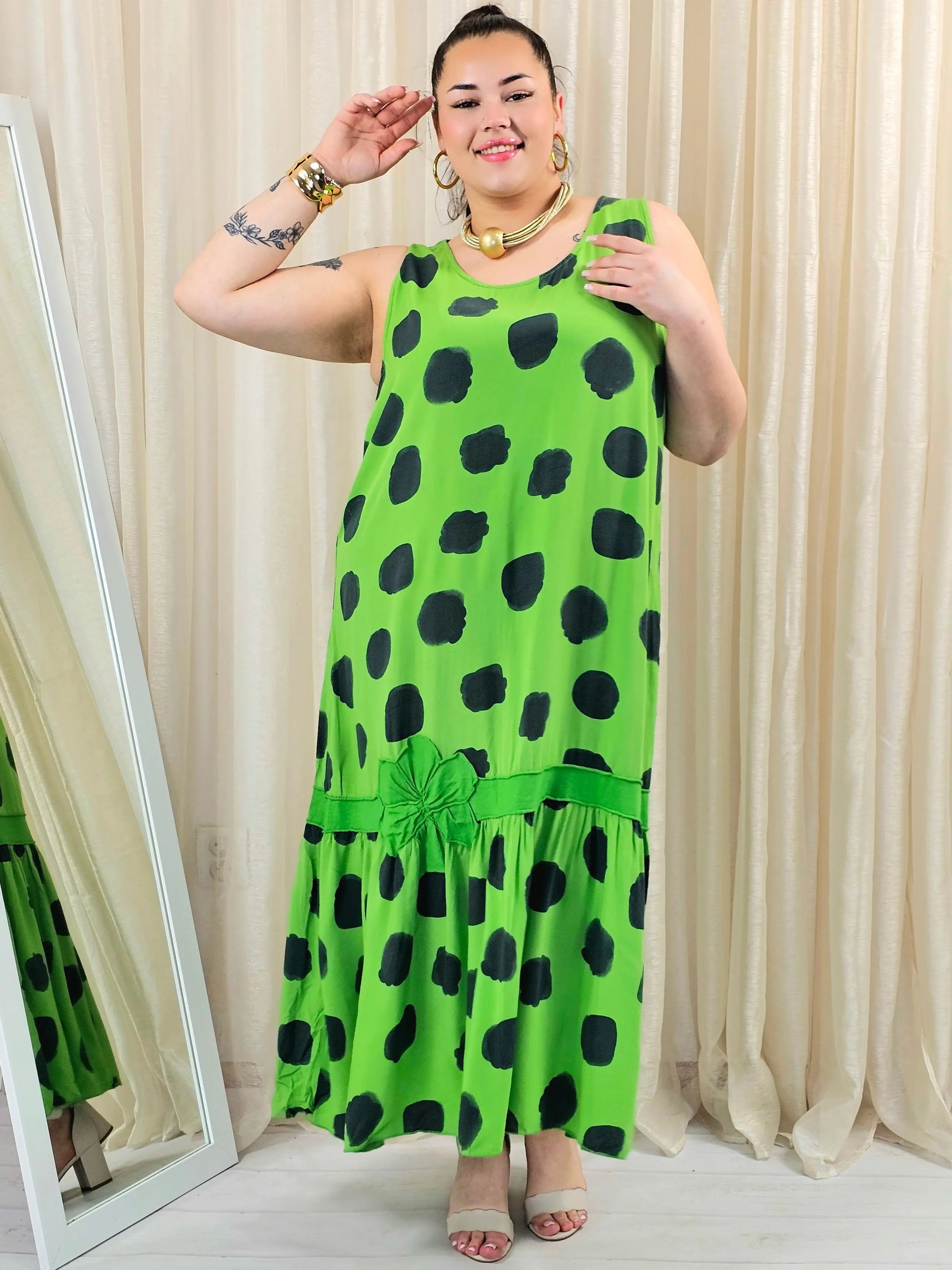 Sukienka plus size w grochy z falbaną – luźna sukienka damska XXL Stylowa XL