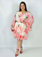 Sukienka plus size w kwiatowy wzór z falbaną – lekka i kobieca stylizacja XXL Stylowa XL