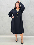 Sukienka plus size z dekoltem V – czarna, bordowa i czerwona Stylowa XL - Stylowa XL