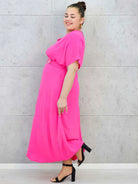 Sukienka plus size z dekoltem V i paskiem w talii Stylowa XL