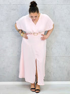 Sukienka plus size z dekoltem V i paskiem w talii Stylowa XL