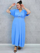 Sukienka plus size z dekoltem V i paskiem w talii Stylowa XL